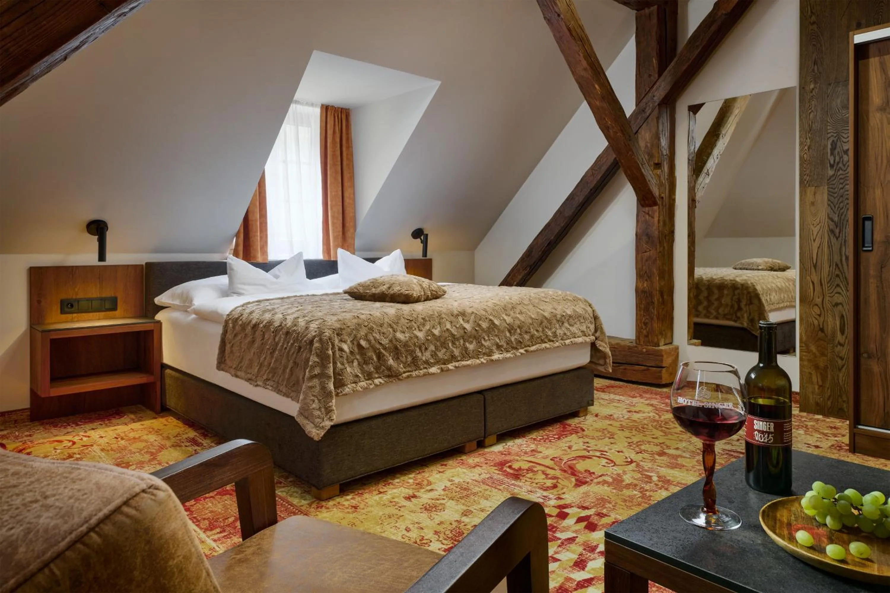 Photo of the whole room, Bed in Hotel Singer