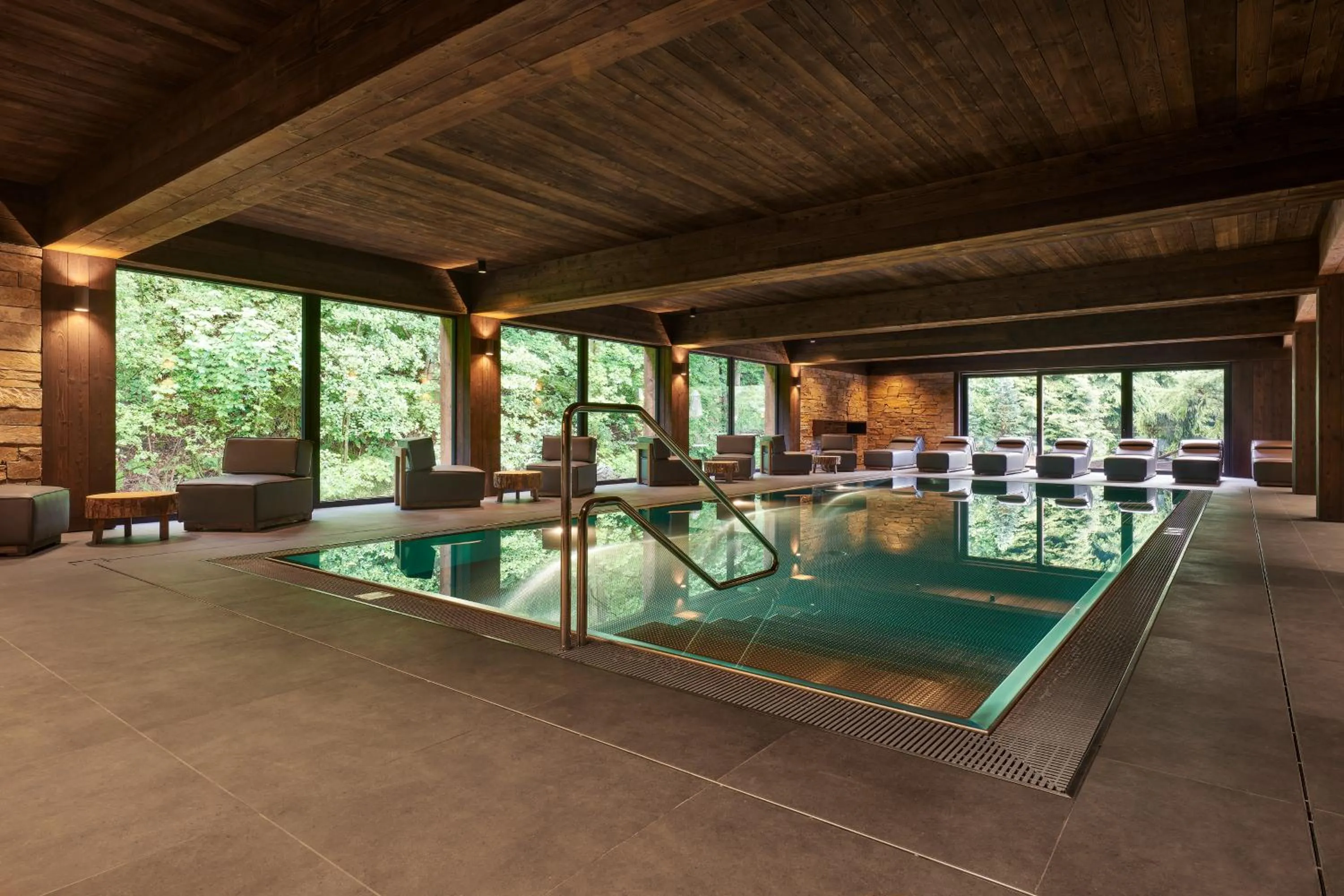 Swimming pool in Hotel Singer