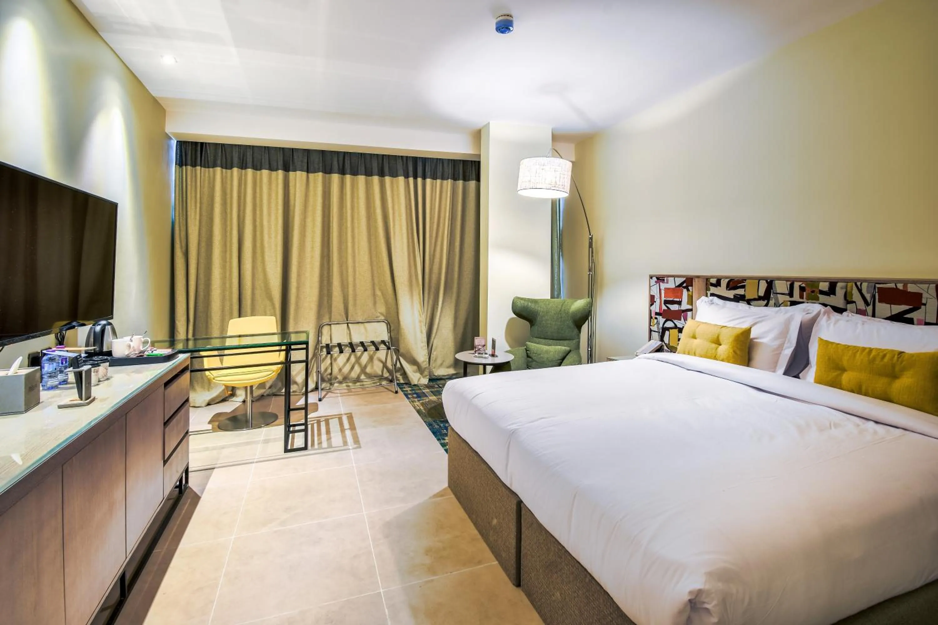 Bedroom, Bed in Ewaa Express Hotel - Khurais