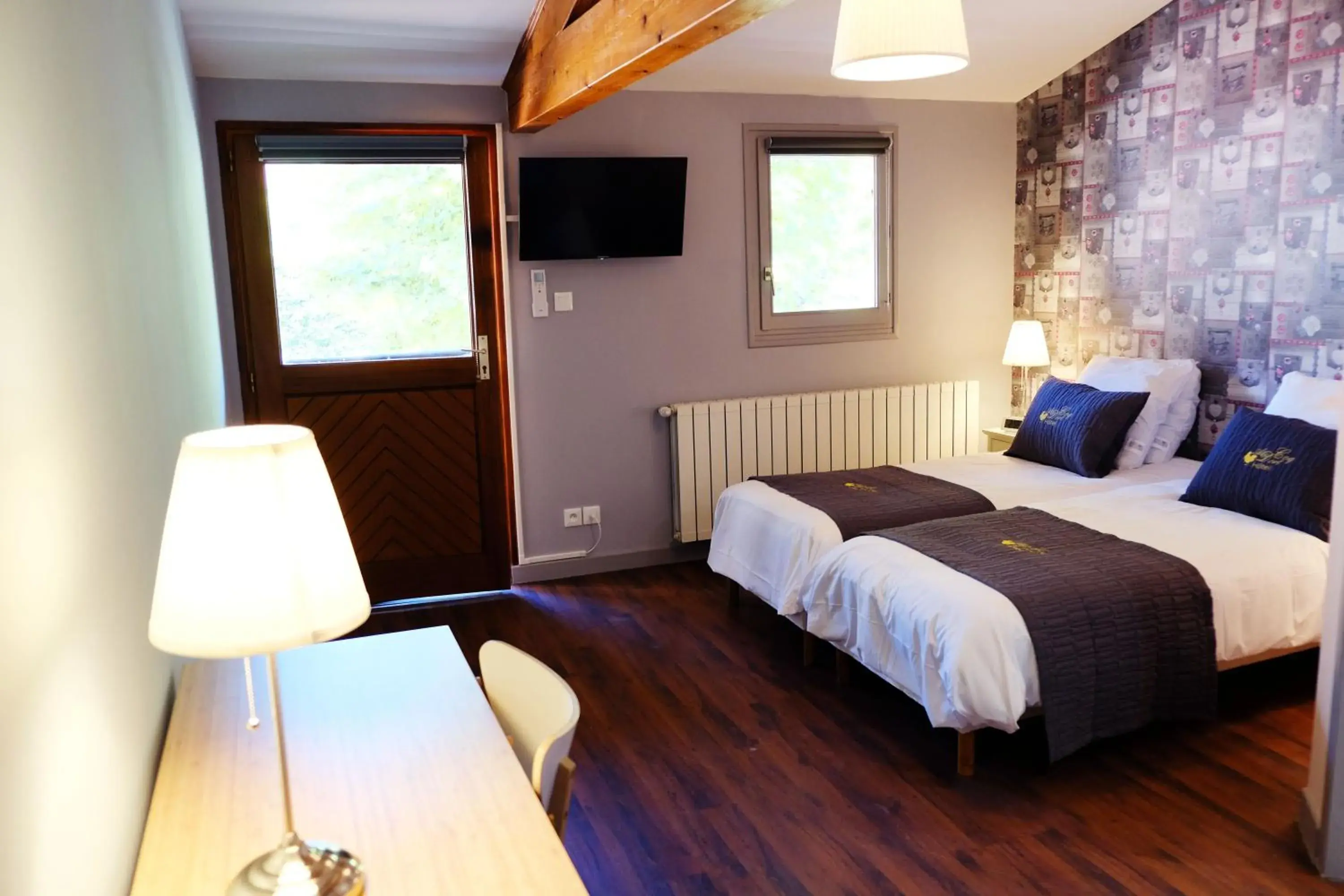 Twin Room in Hôtel Au Coq Dort Spa Twin Room in Hôtel Au Coq Dort Spa