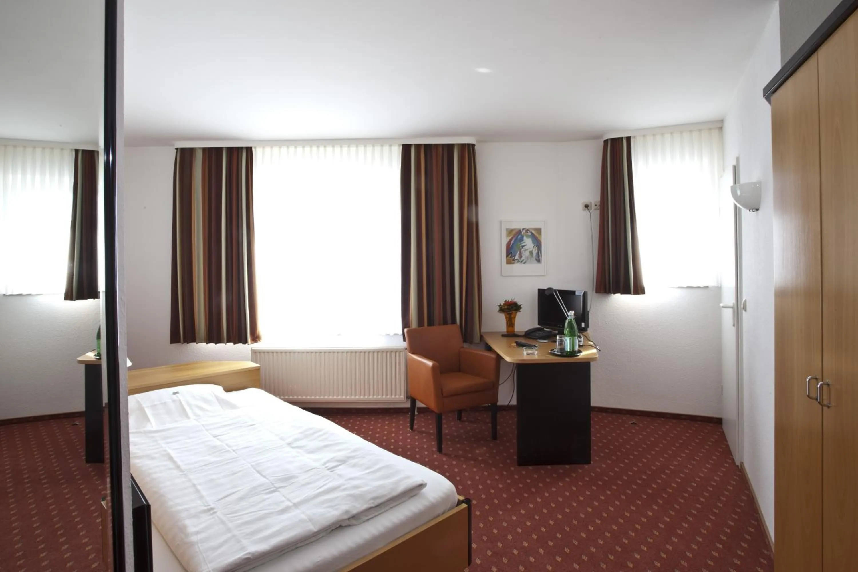 Bed in Hotel Am Braunen Hirsch