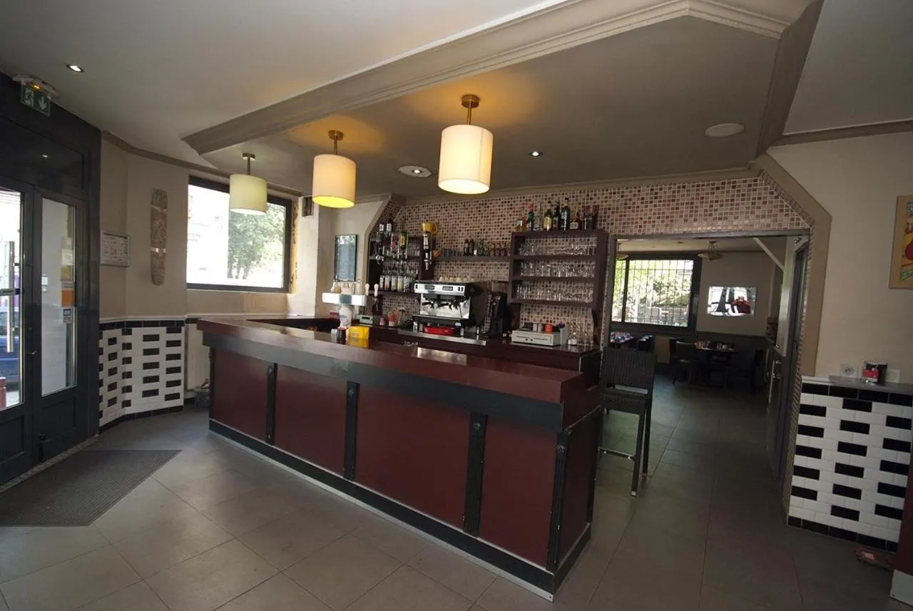 Hôtel Le Bellevue - Paris Porte d'Orléans