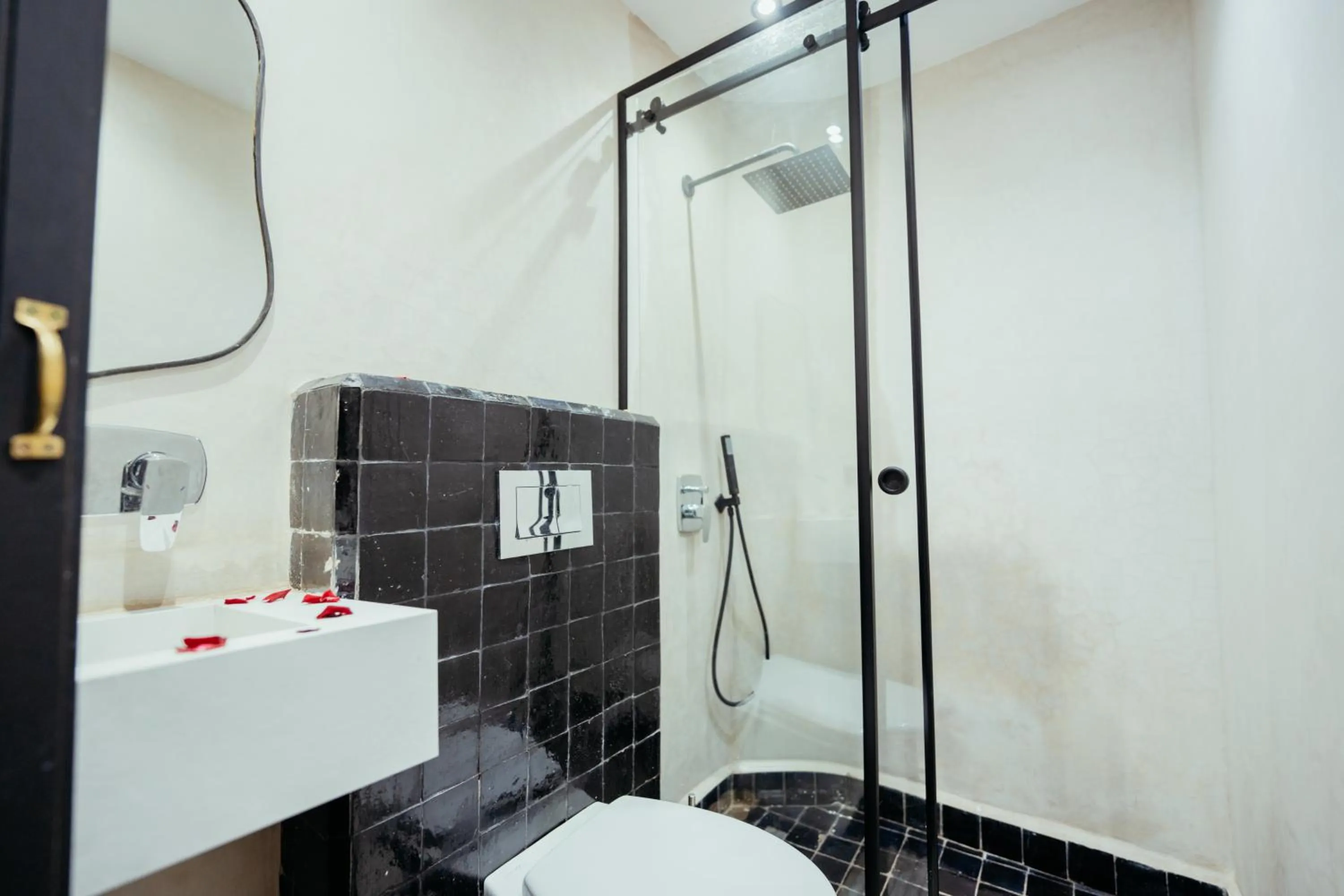 Bathroom in Riad Agdal Royal & Spa