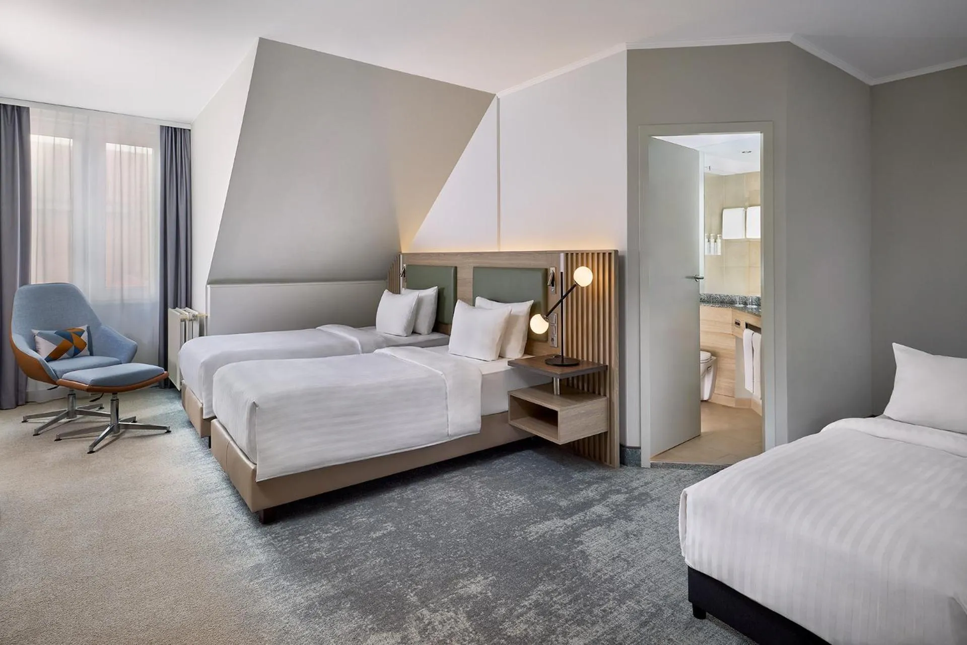 Photo of the whole room, Bed in Courtyard by Marriott Schwerin