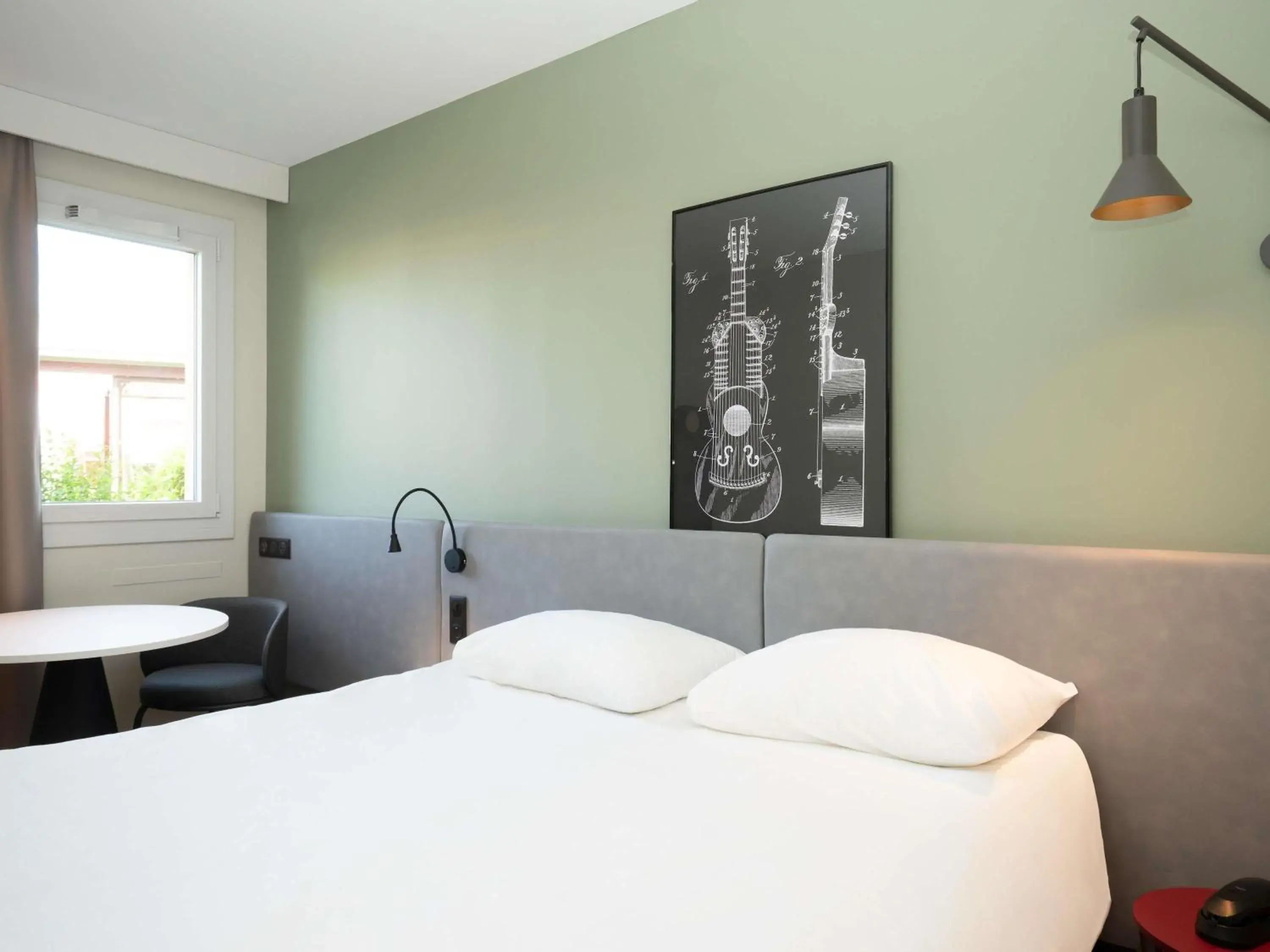 Photo of the whole room, Bed in ibis Reims Tinqueux Photo of the whole room, Bed in ibis Reims Tinqueux