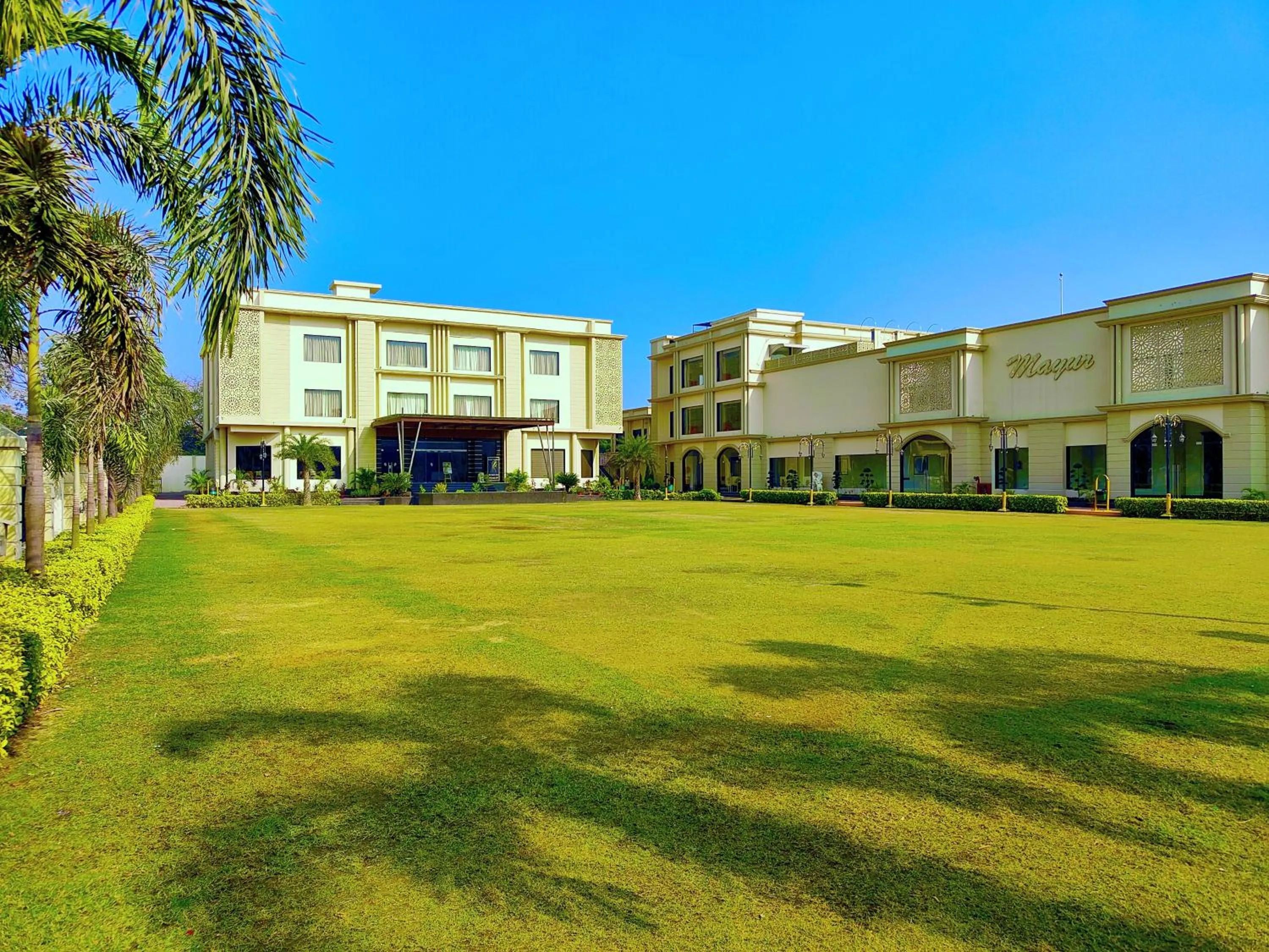 Mayur Hotel & Resort