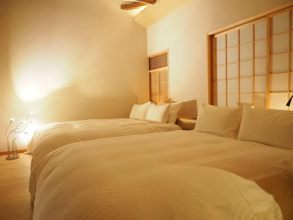 Bed in Ishibekoji Muan