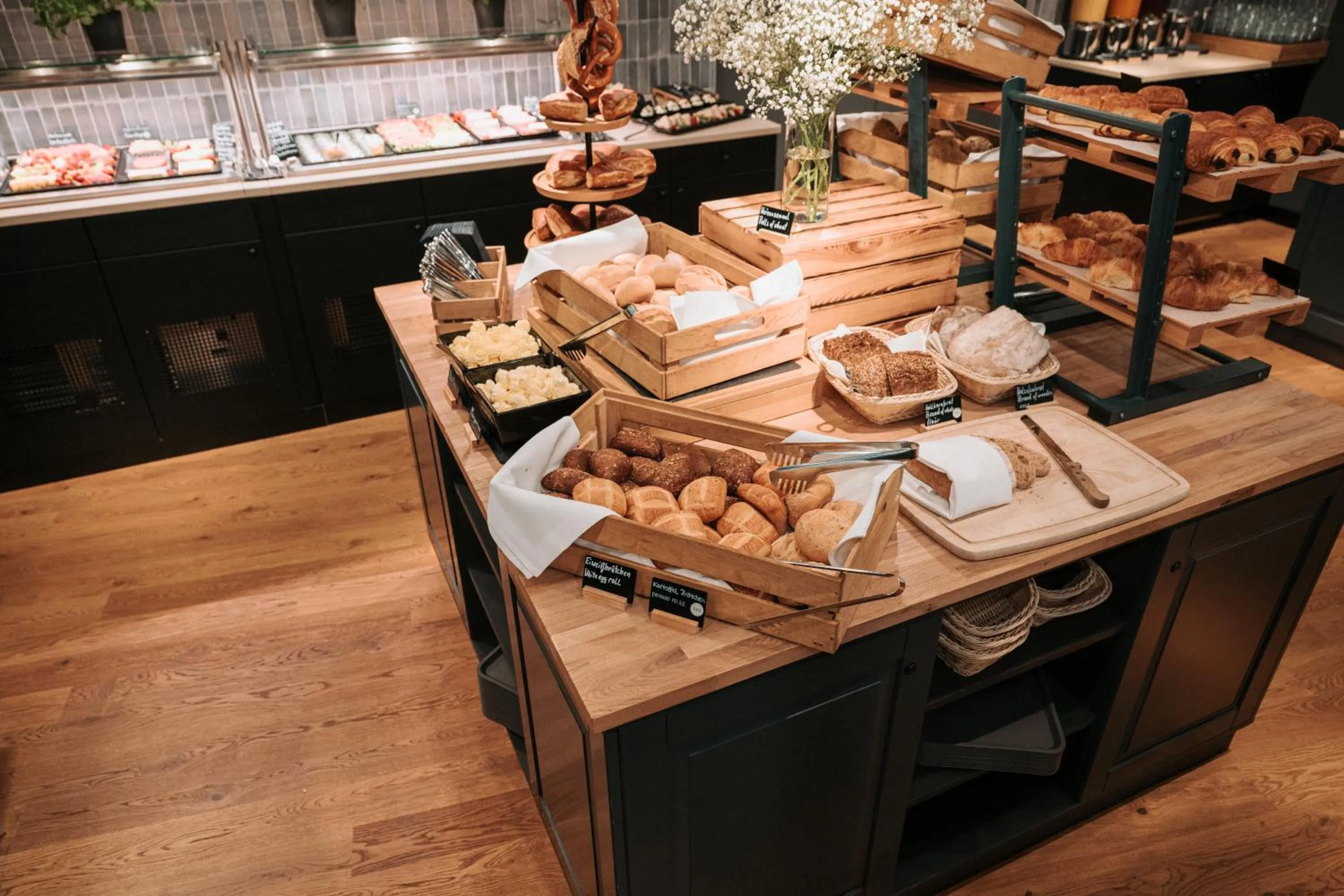 Buffet breakfast in Feringapark Hotel by Coffee Fellows Hotels