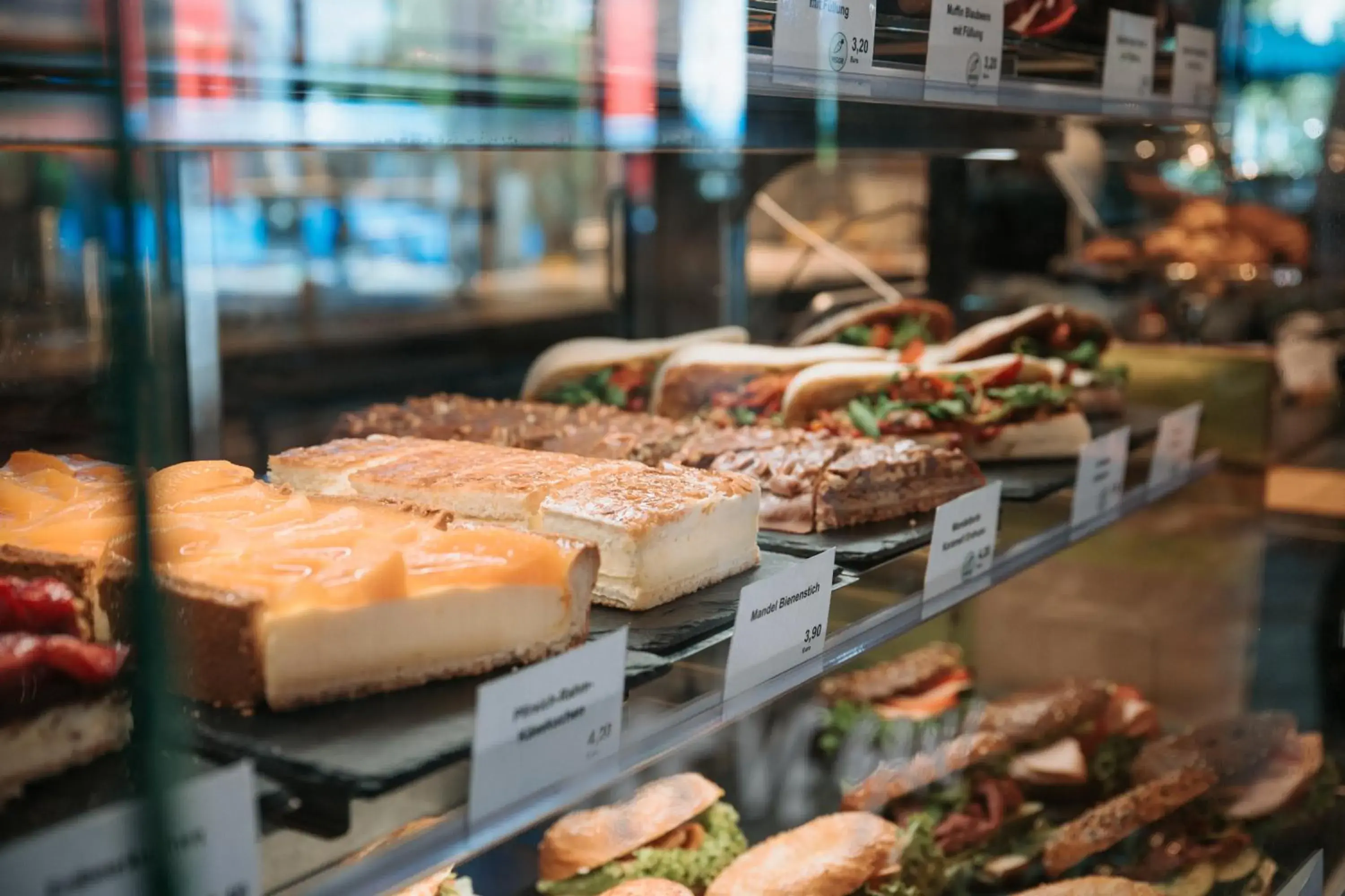 Food and drinks in Feringapark Hotel by Coffee Fellows Hotels Food and drinks in Feringapark Hotel by Coffee Fellows Hotels