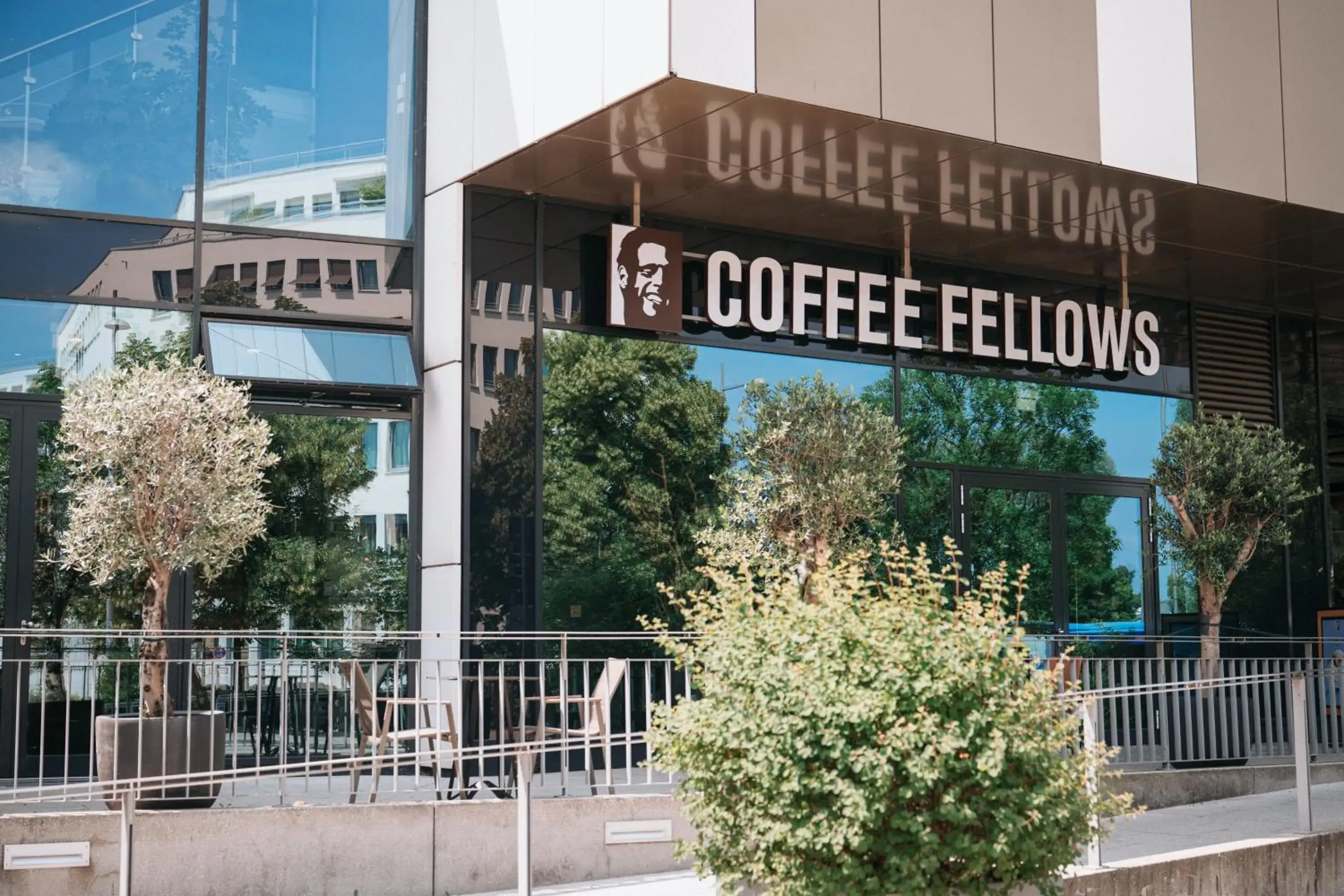 Property building in Feringapark Hotel by Coffee Fellows Hotels Property building in Feringapark Hotel by Coffee Fellows Hotels