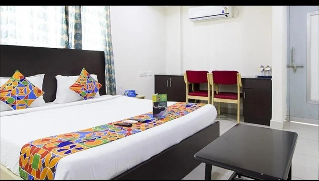 Bed in Hotel Siri Inn