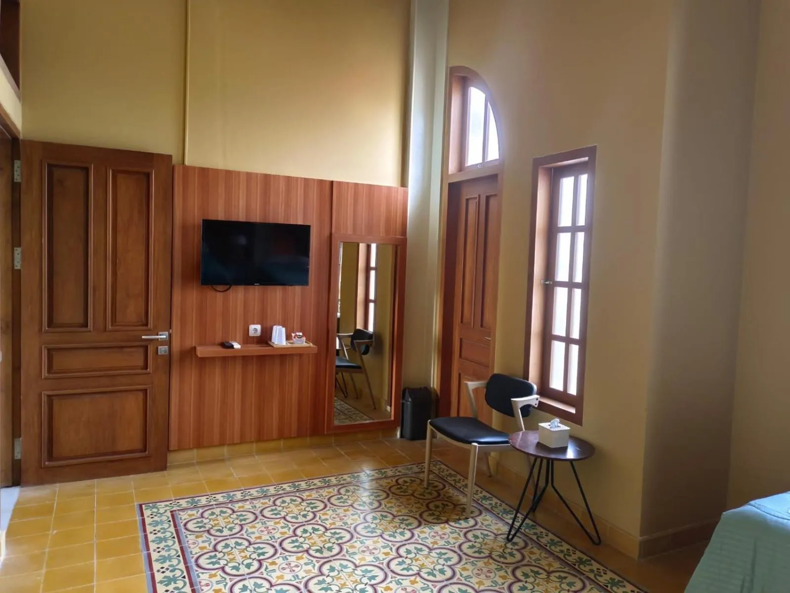 Bed in Hotel Radyoharto Mallioboro Yogyakarta