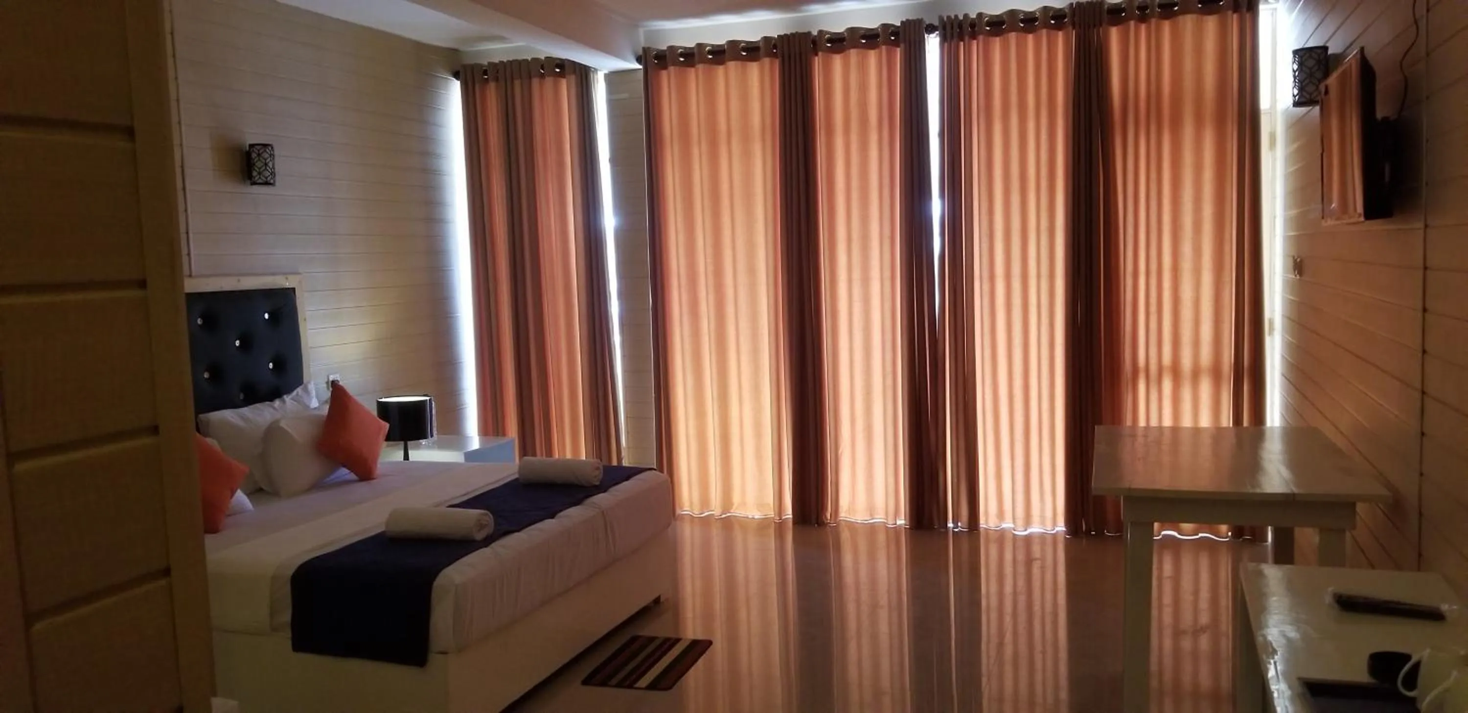 Bed in One World Mirissa