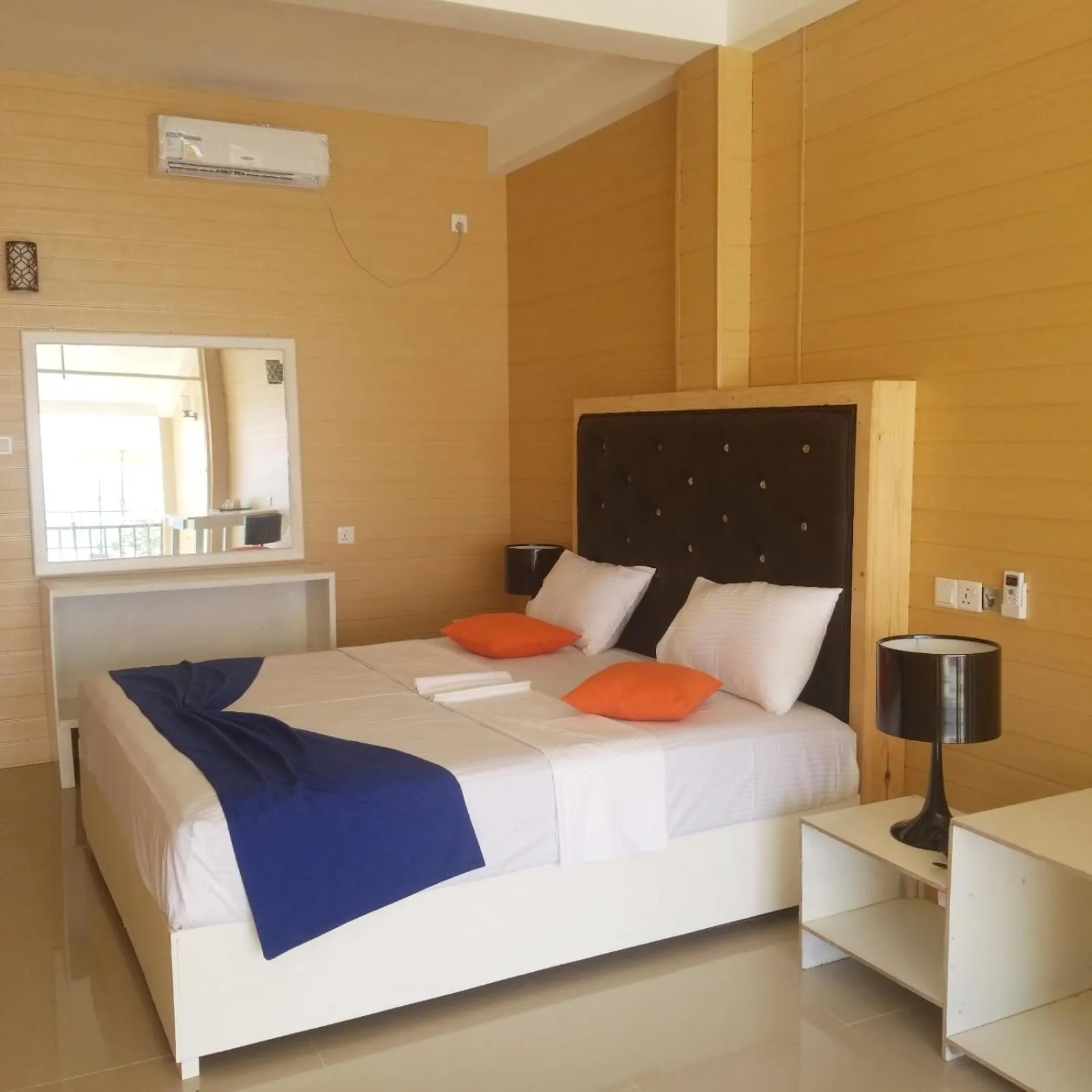 Bed in One World Mirissa