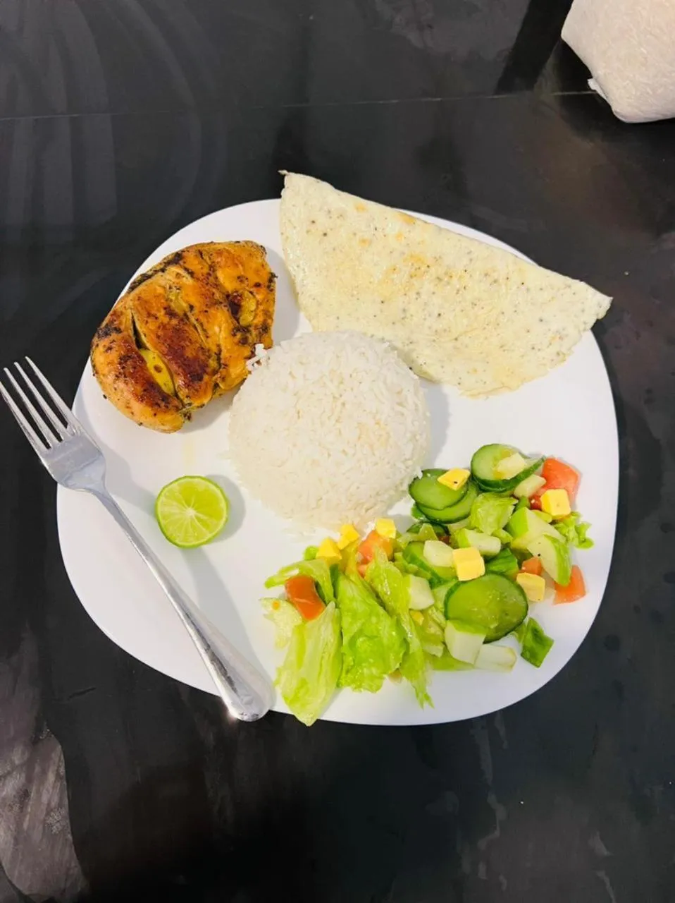 Food and drinks in One World Mirissa