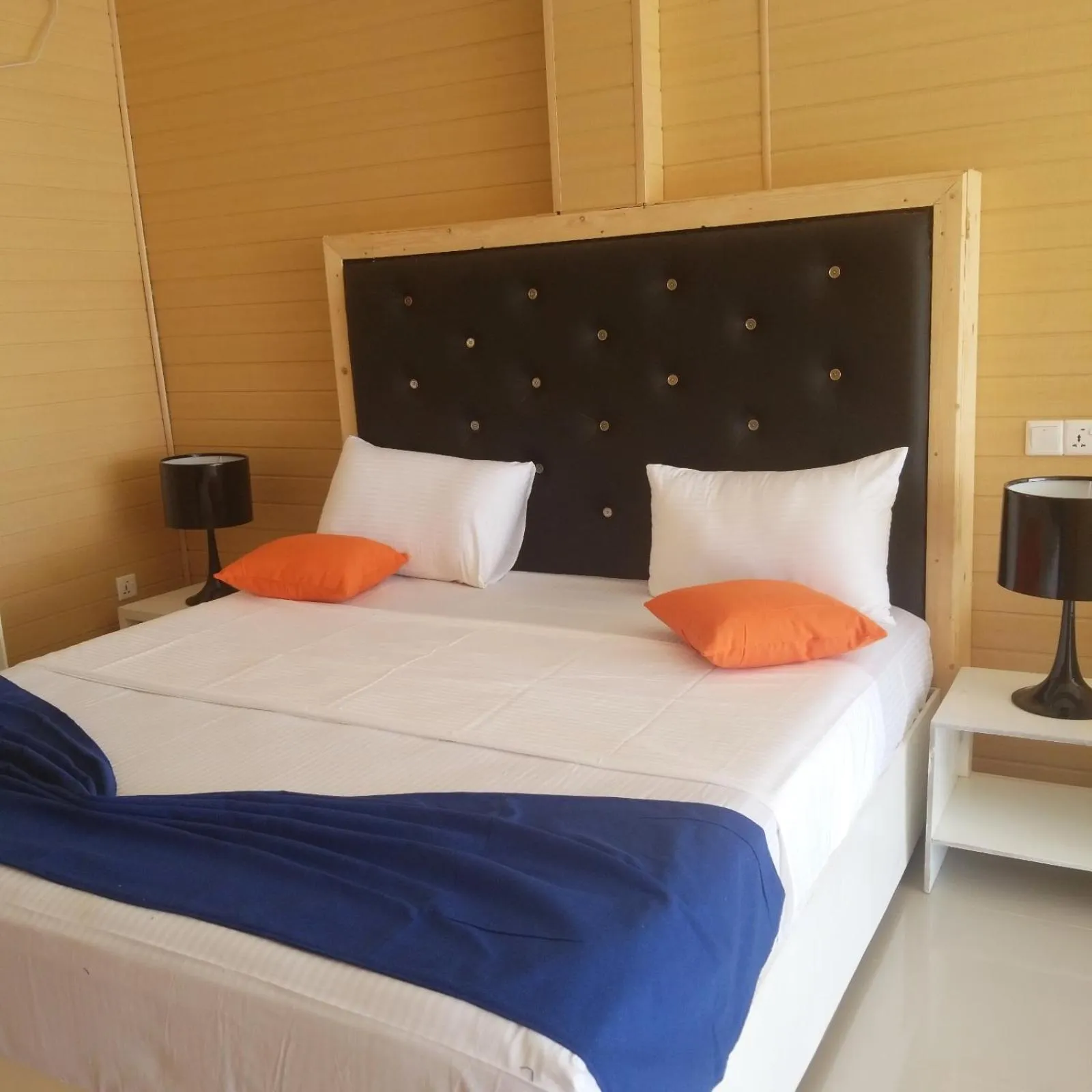 Bed in One World Mirissa