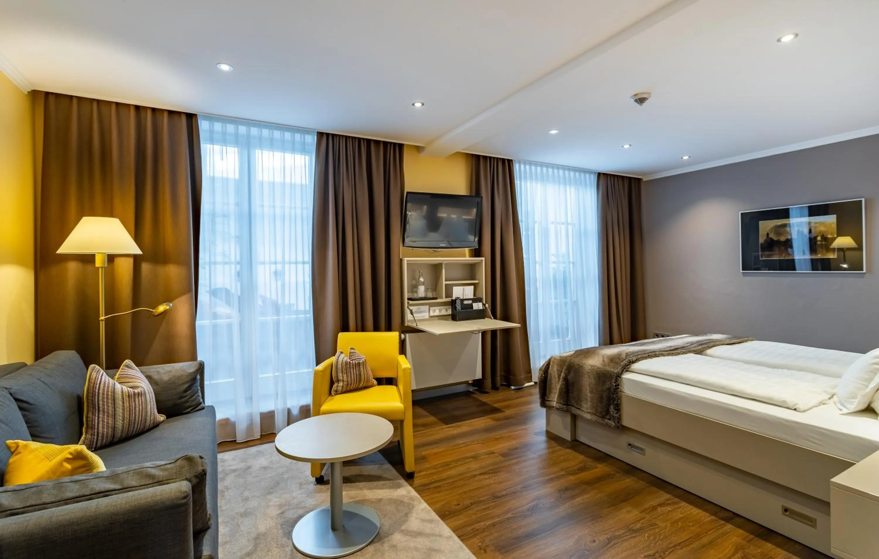 Photo of the whole room, Bed in Hotel Residenz Passau