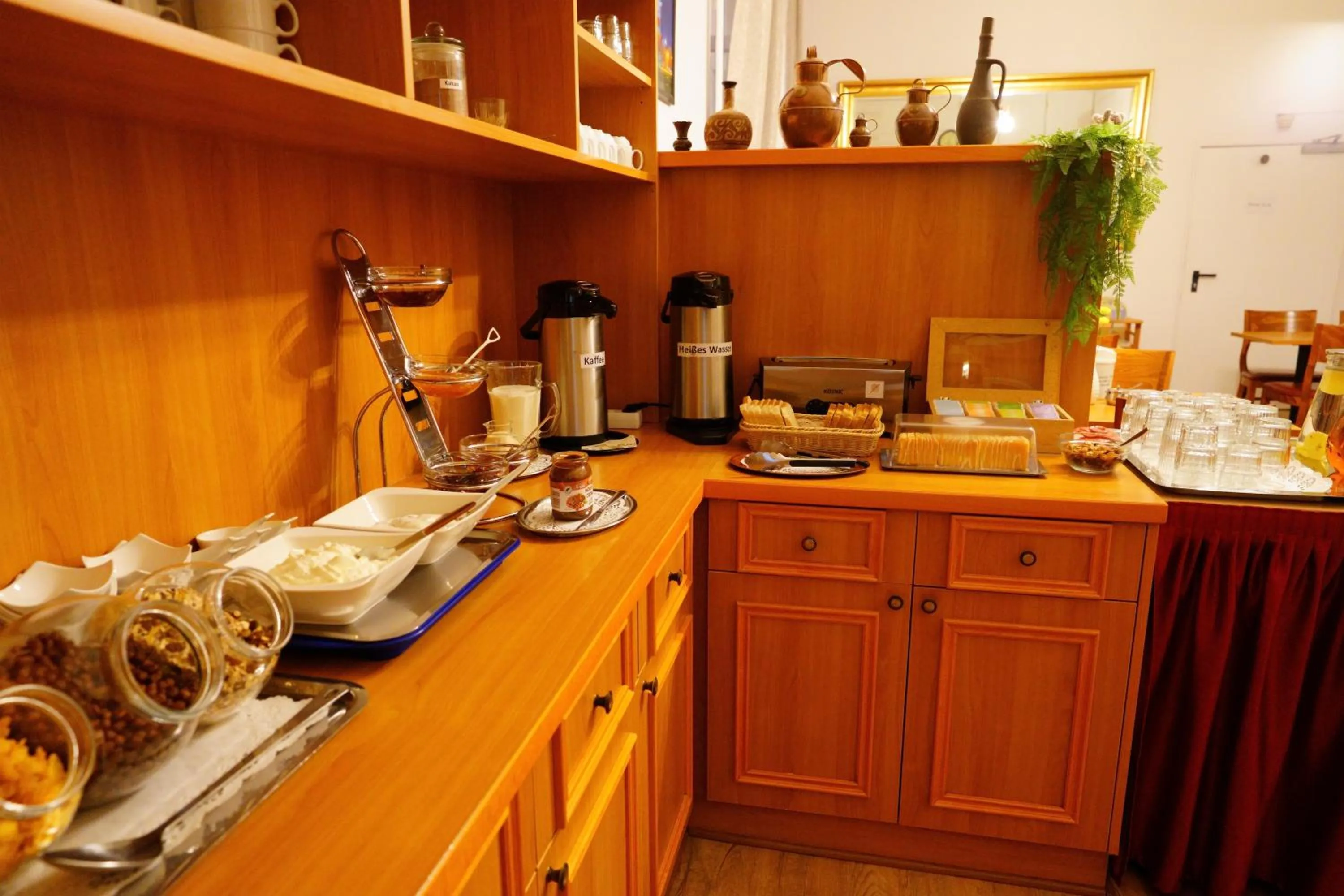 Breakfast in City Pension Berlin