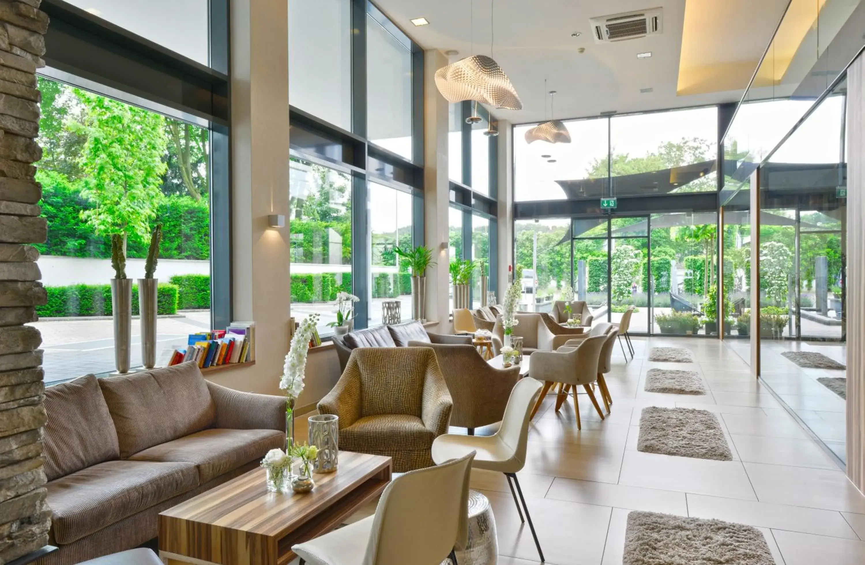 Lobby or reception in Parkhotel Oberhausen Lobby or reception in Parkhotel Oberhausen