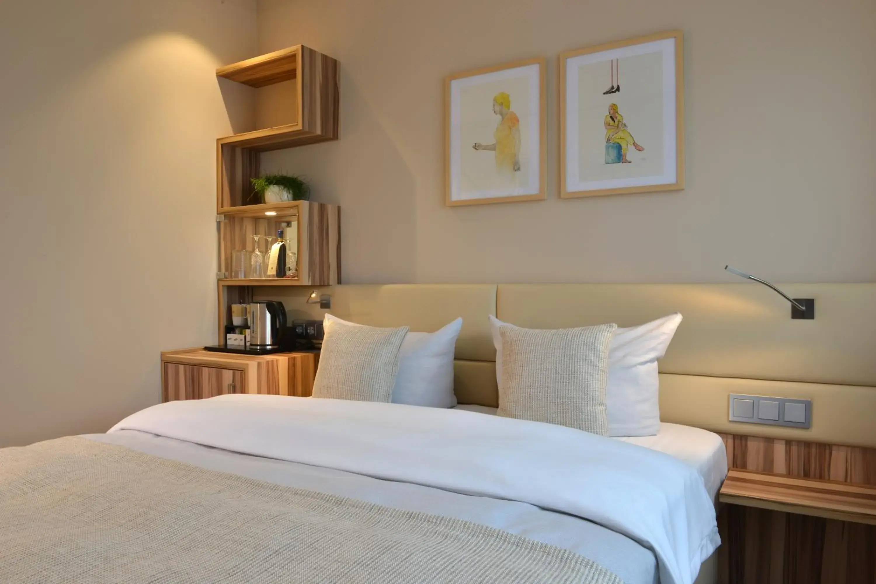 Photo of the whole room, Bed in Parkhotel Oberhausen Photo of the whole room, Bed in Parkhotel Oberhausen