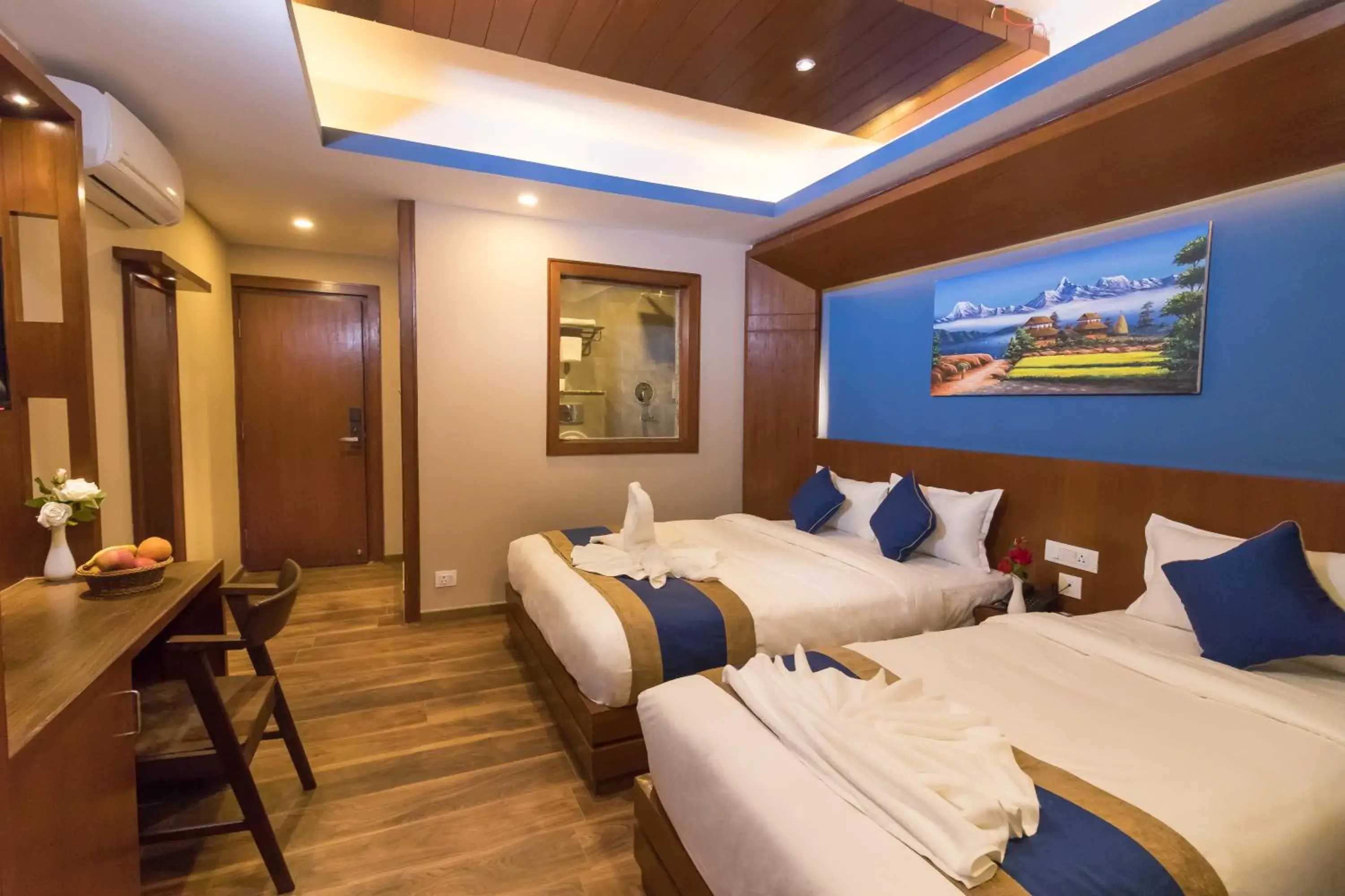 Family Room with Balcony - single occupancy - 15% discount on Spa in Himalayan Suite Hotel Family Room with Balcony - single occupancy - 15% discount on Spa in Himalayan Suite Hotel