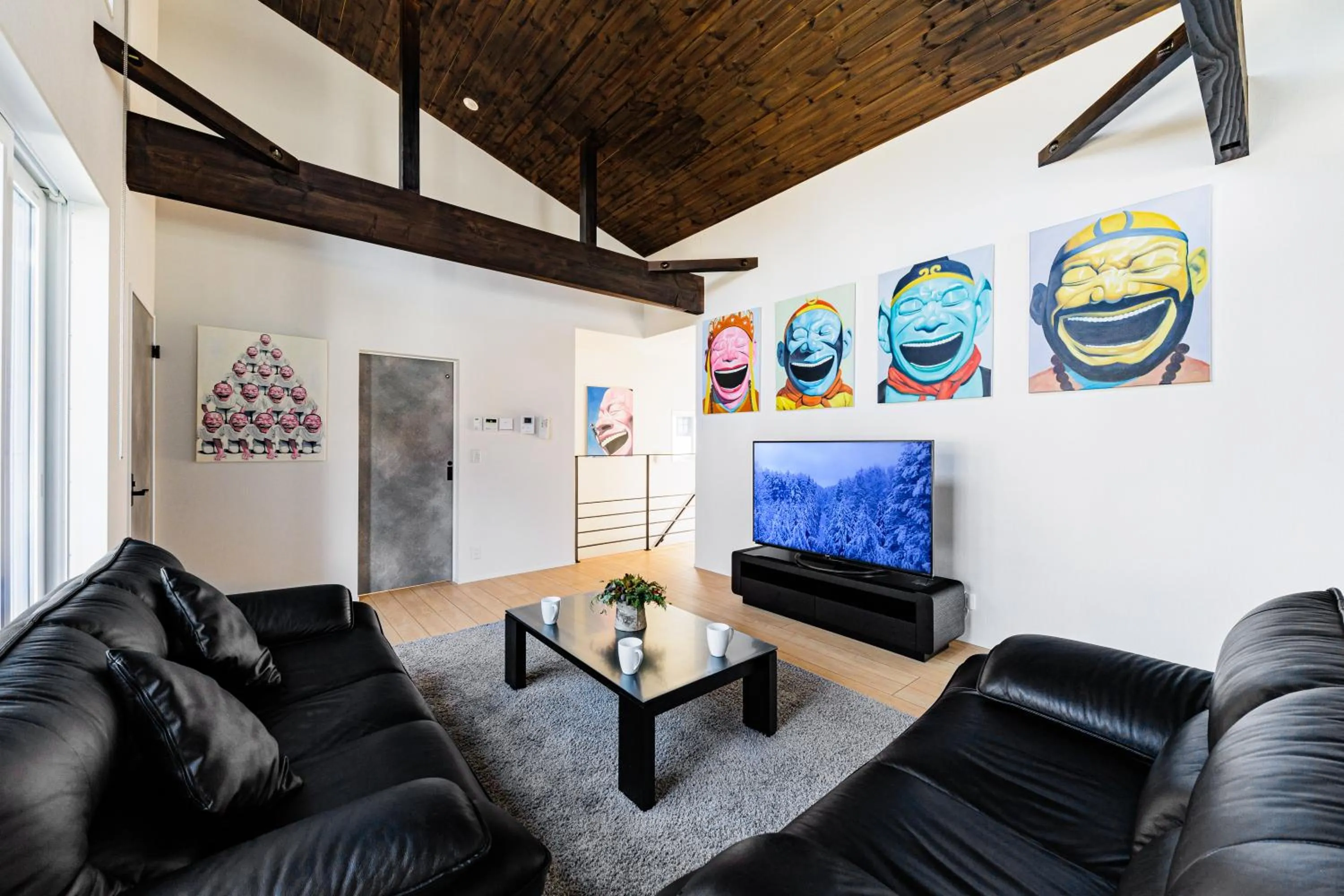 Living room in Villa Rochalie by HHG