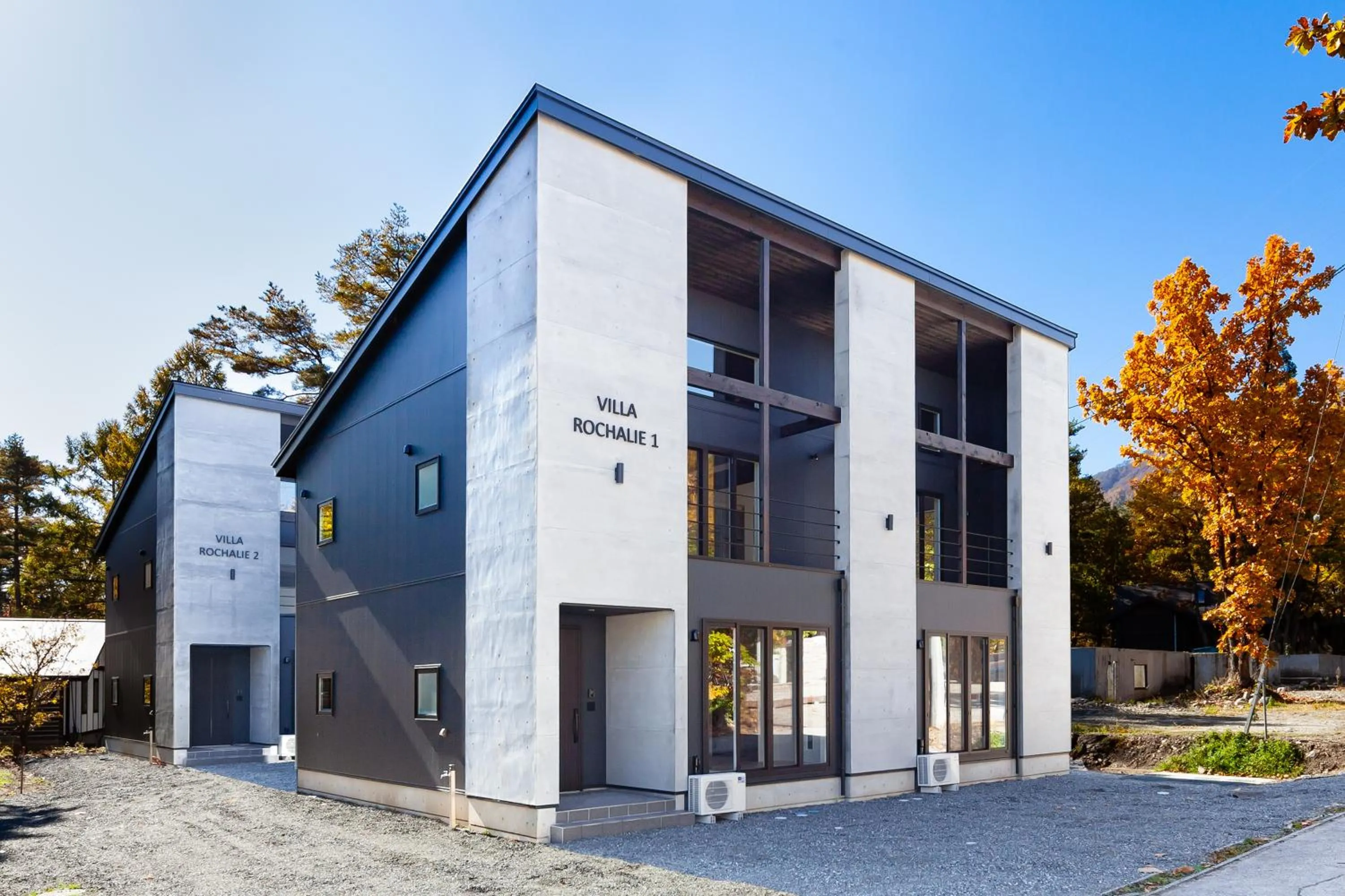 Property building in Villa Rochalie by HHG