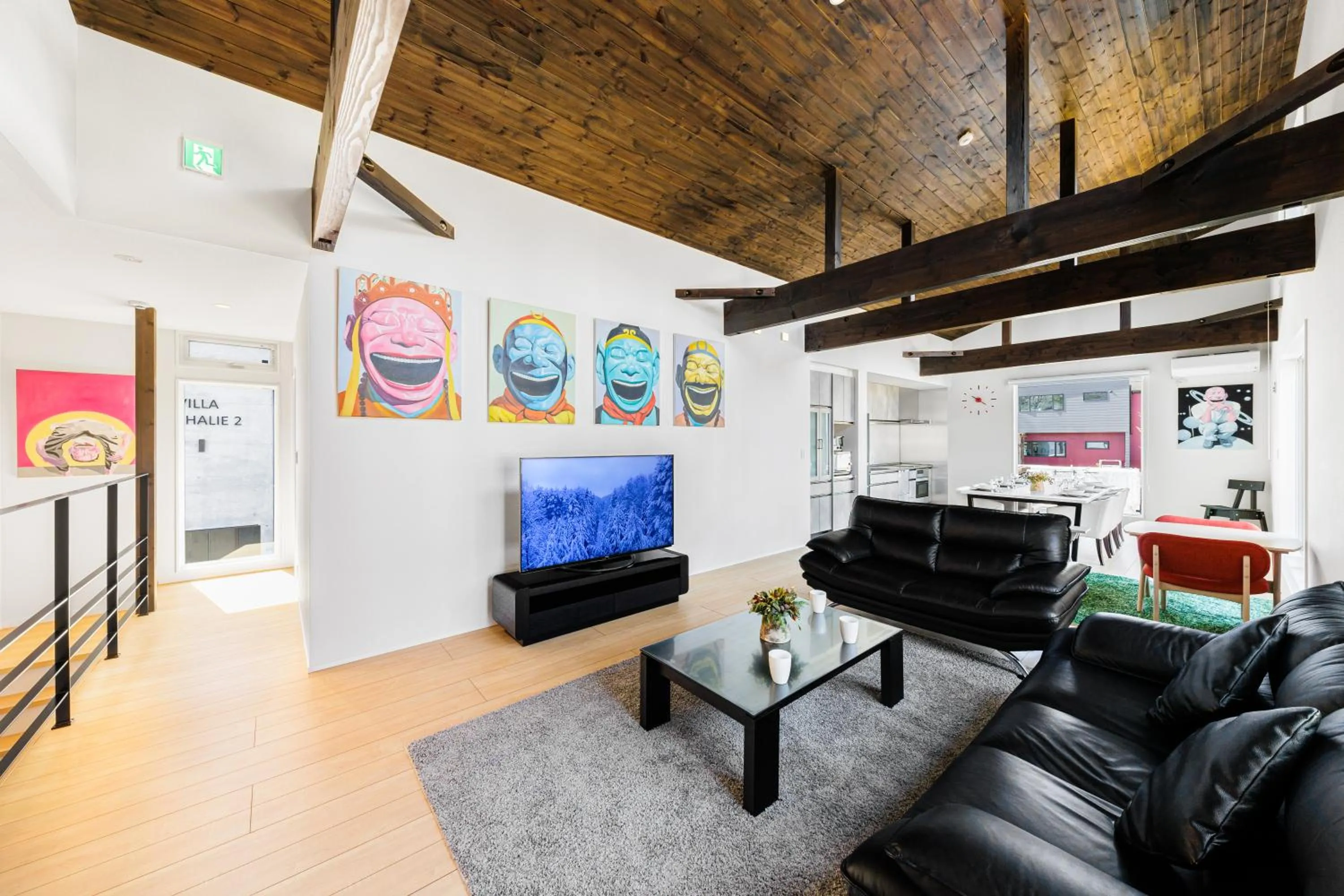 Living room in Villa Rochalie by HHG