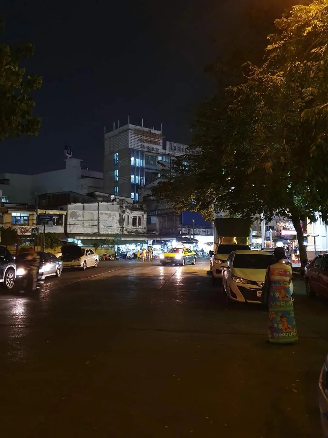 Baan Wualamphong บ้านวัวลำพอง