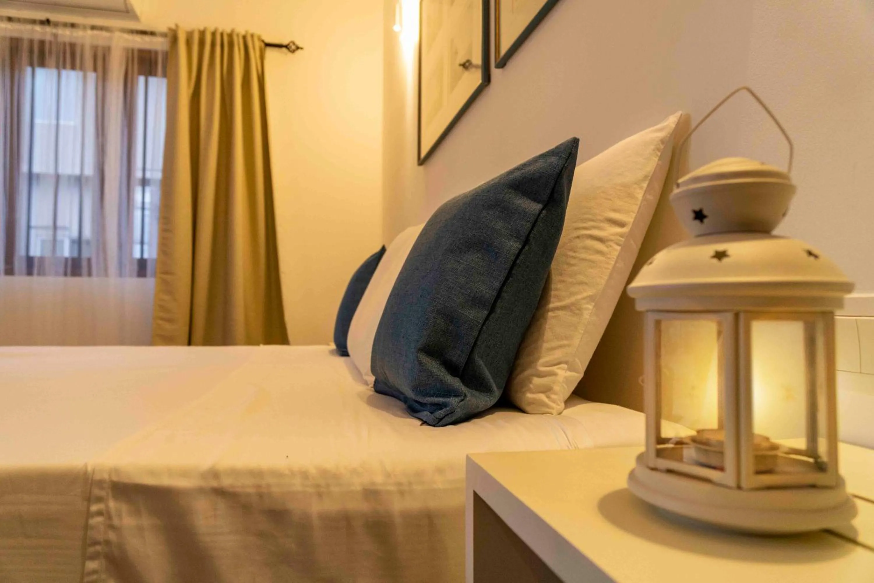 Bed in Brixia Cafe & Guest