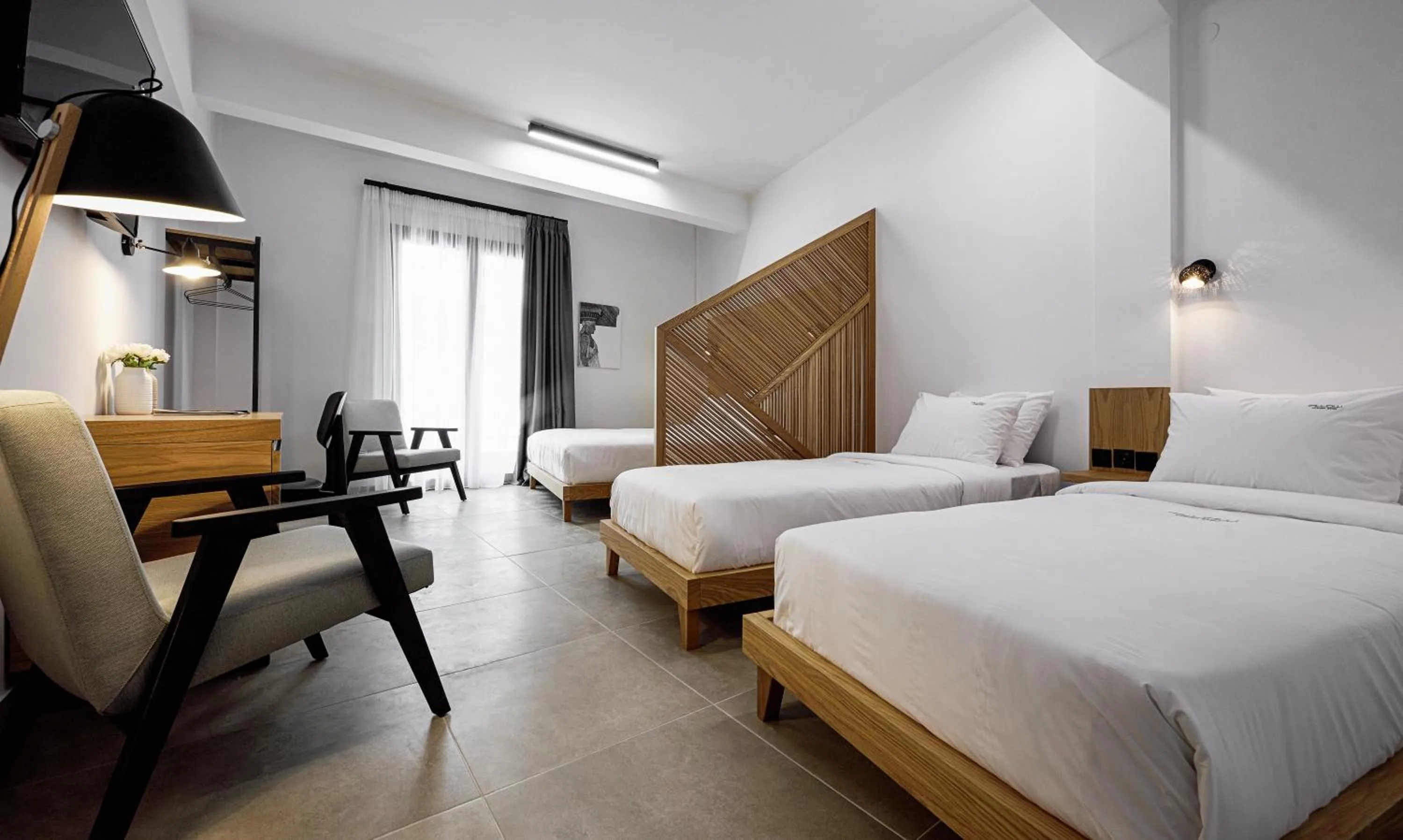 Spring, Bed in Pillow urban stay