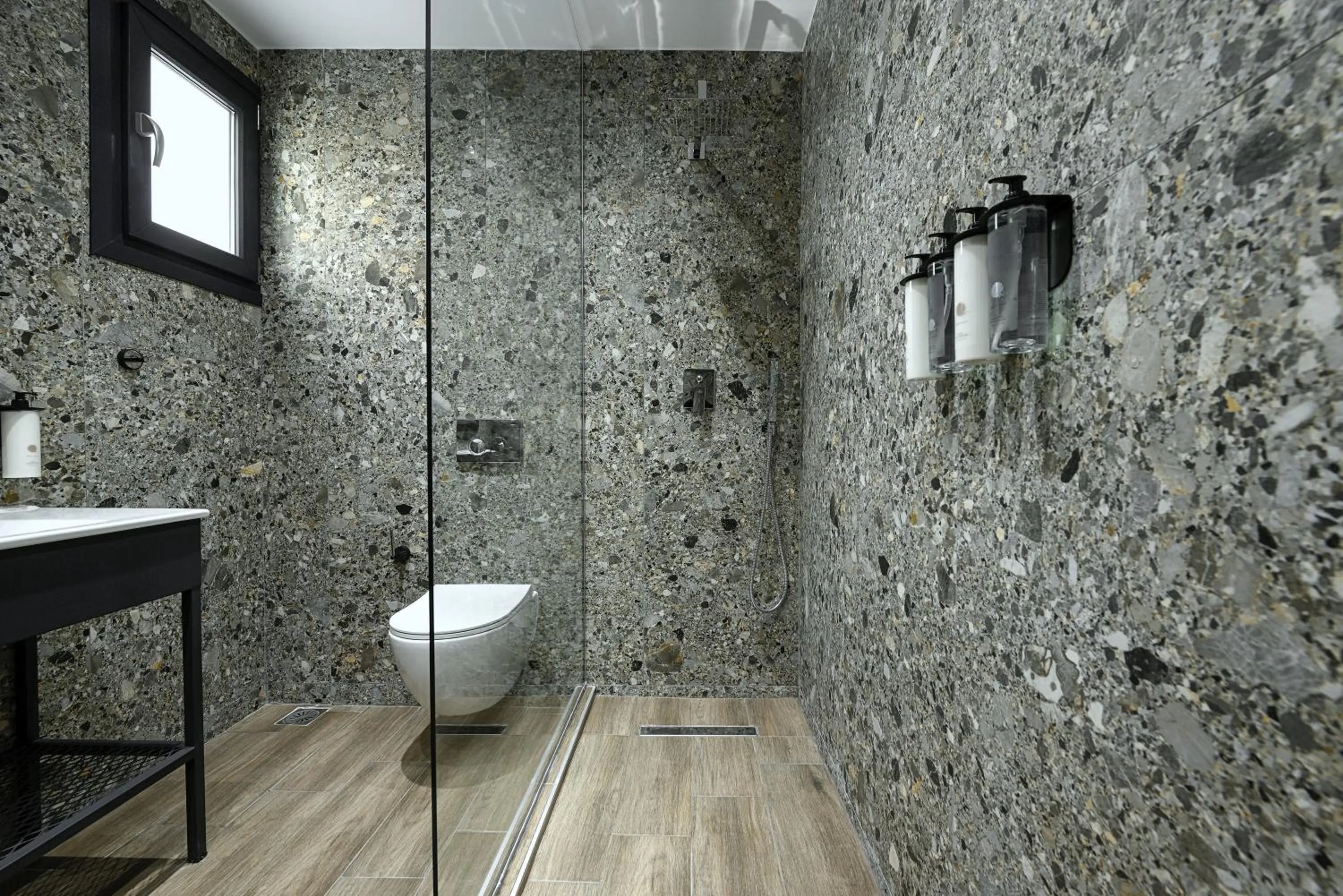 Toilet in Pillow urban stay