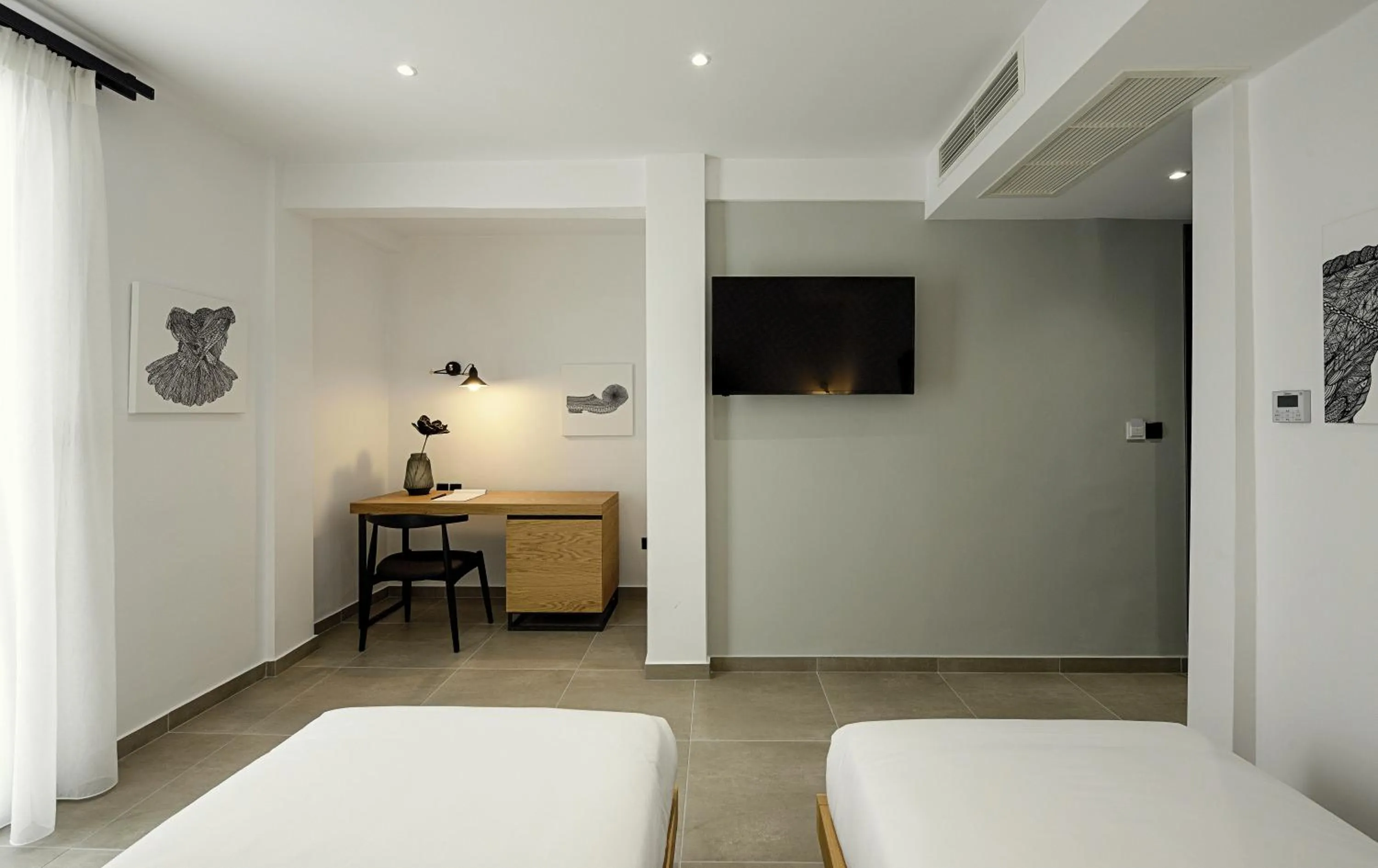 Spring, Bed in Pillow urban stay