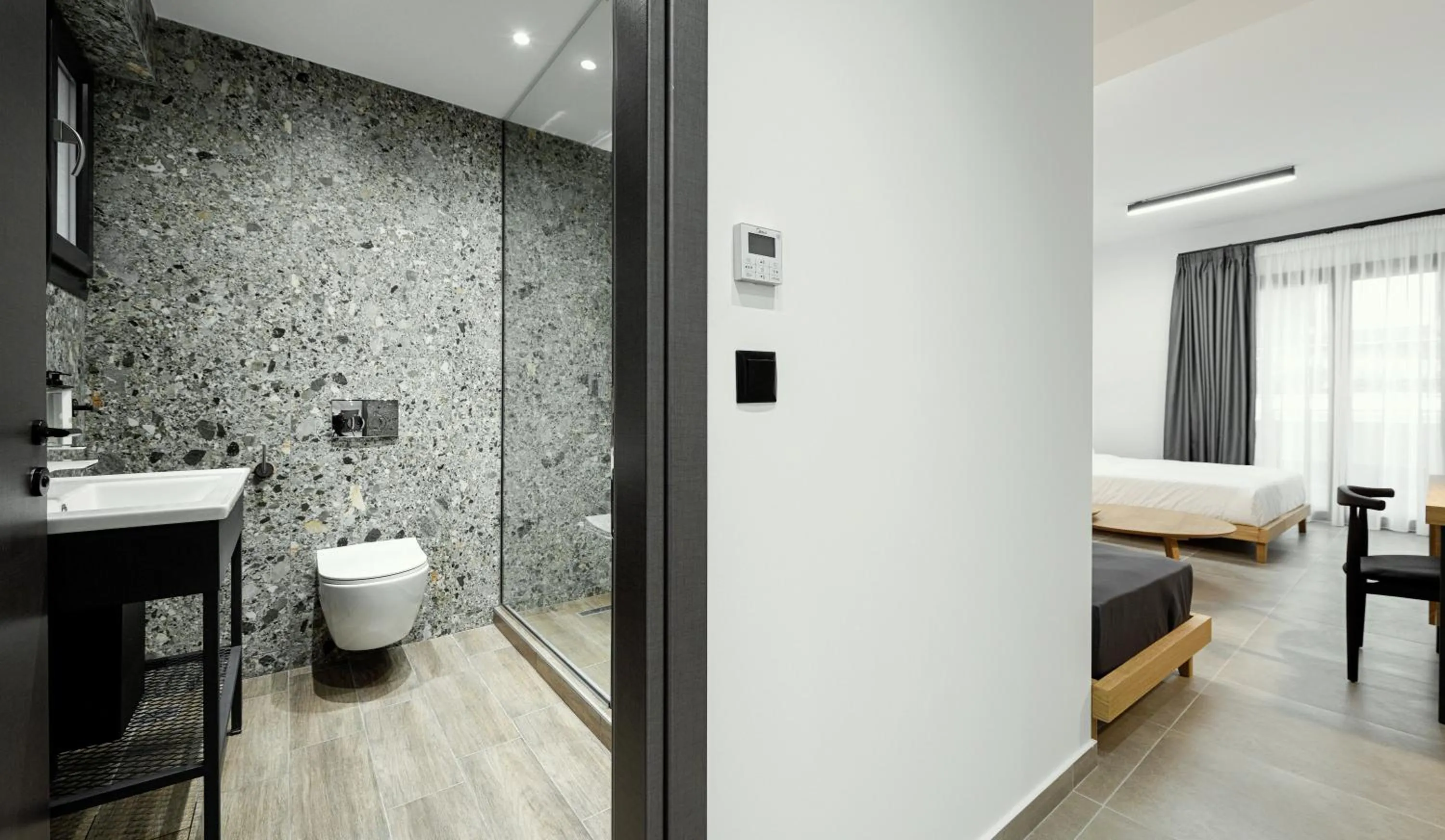 Spring, Bed in Pillow urban stay