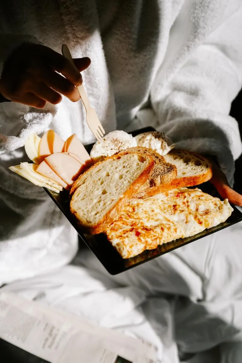 Breakfast in Pillow urban stay