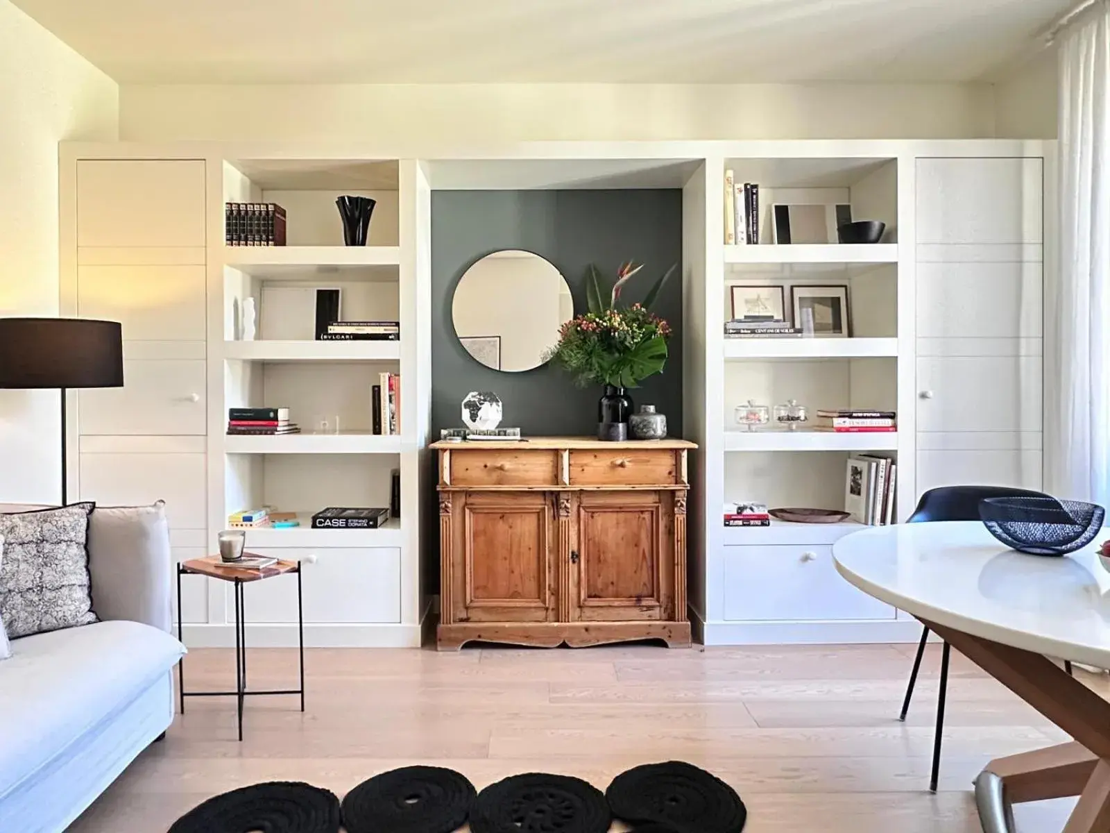 One-Bedroom Apartment in Lily Pads -Elegant apartment- in the city center One-Bedroom Apartment in Lily Pads -Elegant apartment- in the city center