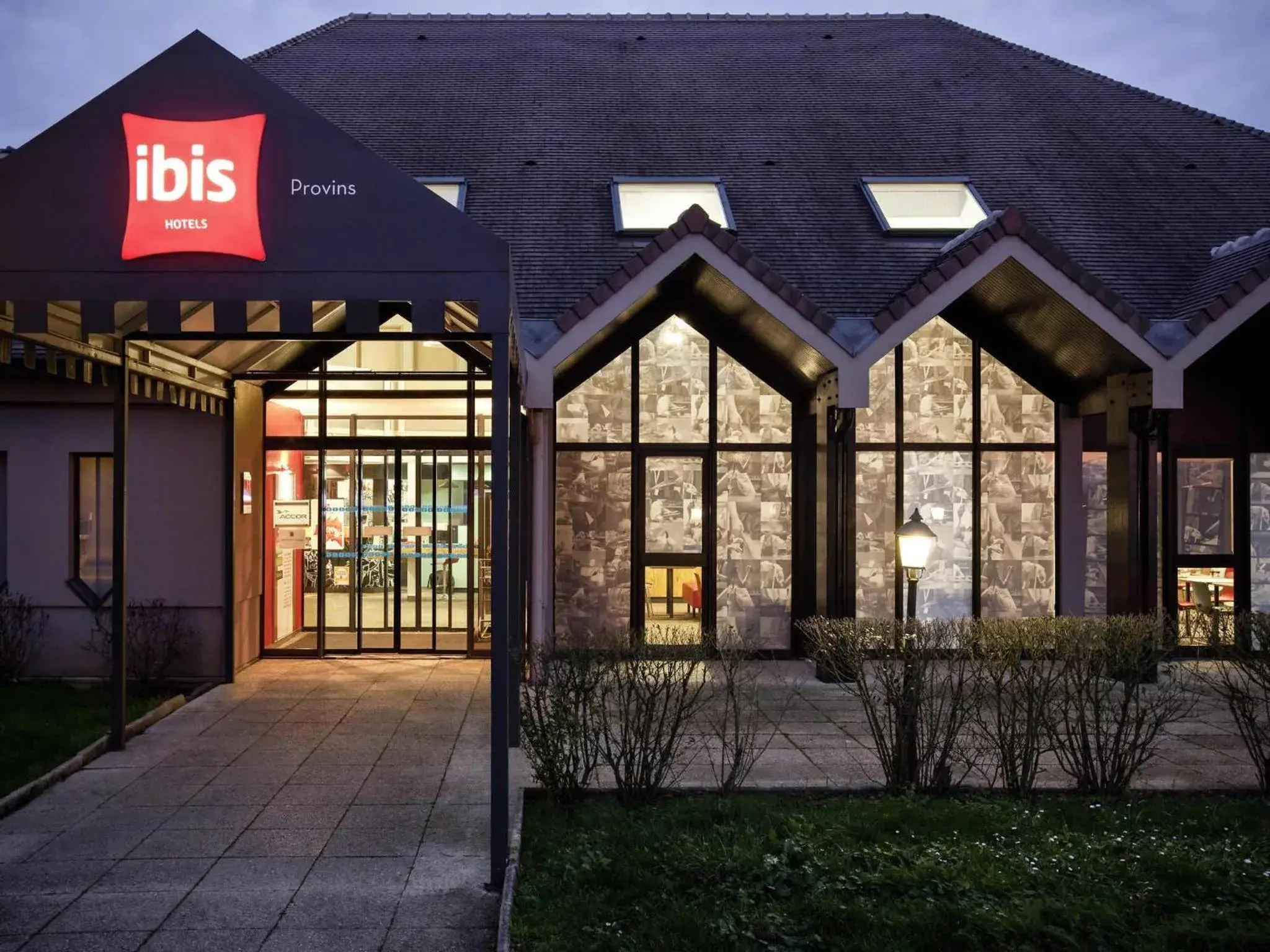 Property building in Ibis Provins Property building in Ibis Provins