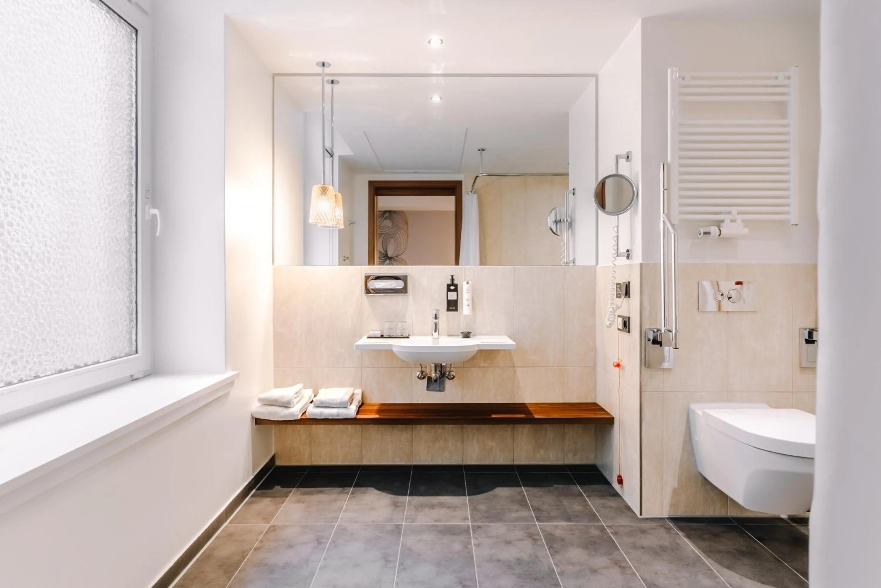 Bathroom in Reichshof Hotel Hamburg