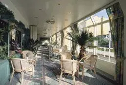 Facade/entrance in Hotel Senator Hamburg