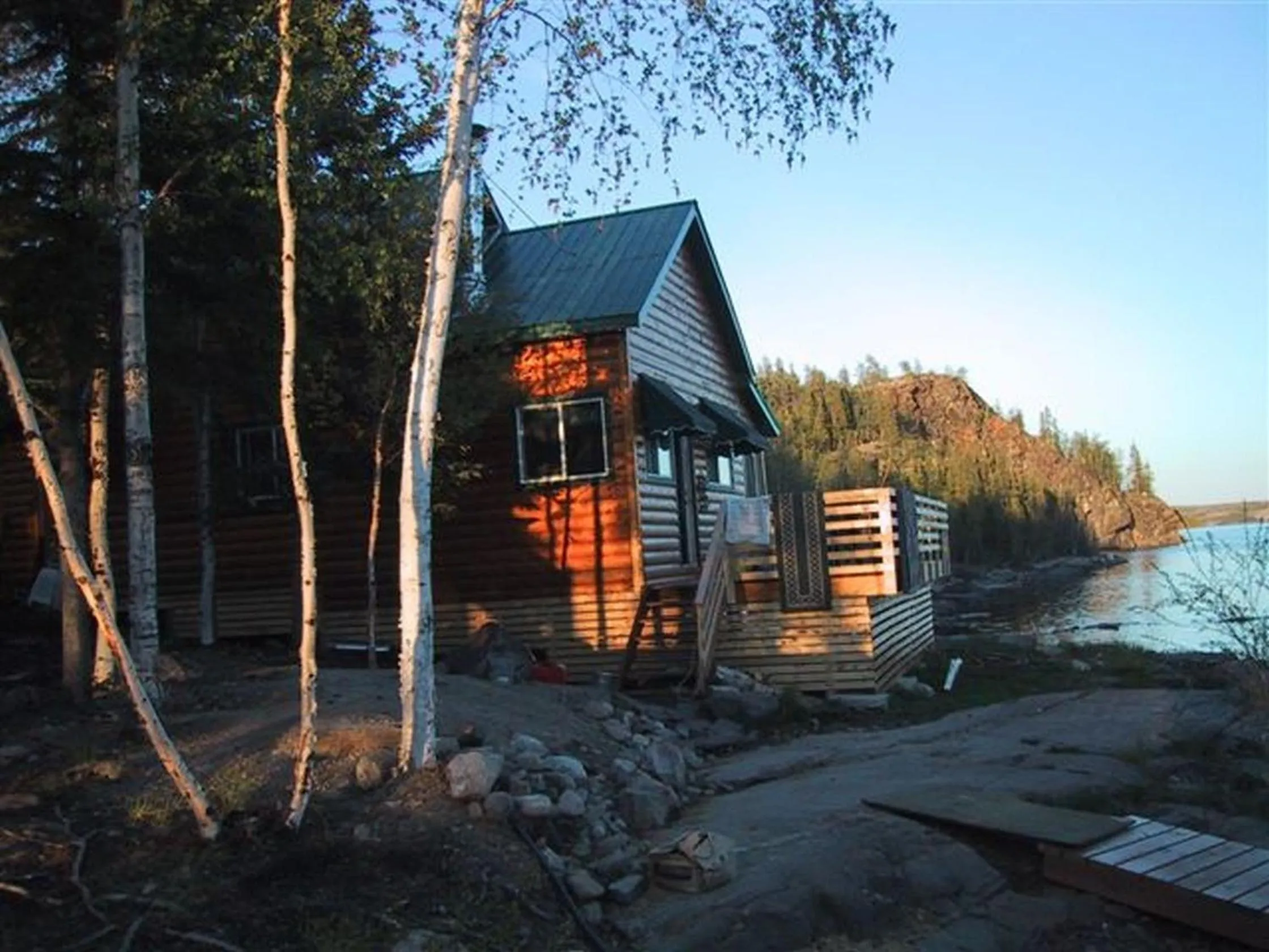 Facade/entrance in Yellow Dog Lodge, Inc.