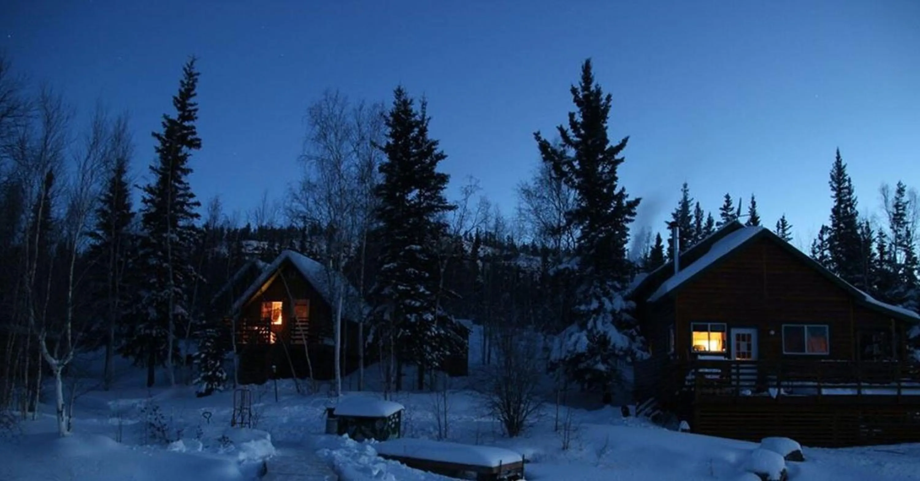 Facade/entrance in Yellow Dog Lodge, Inc.