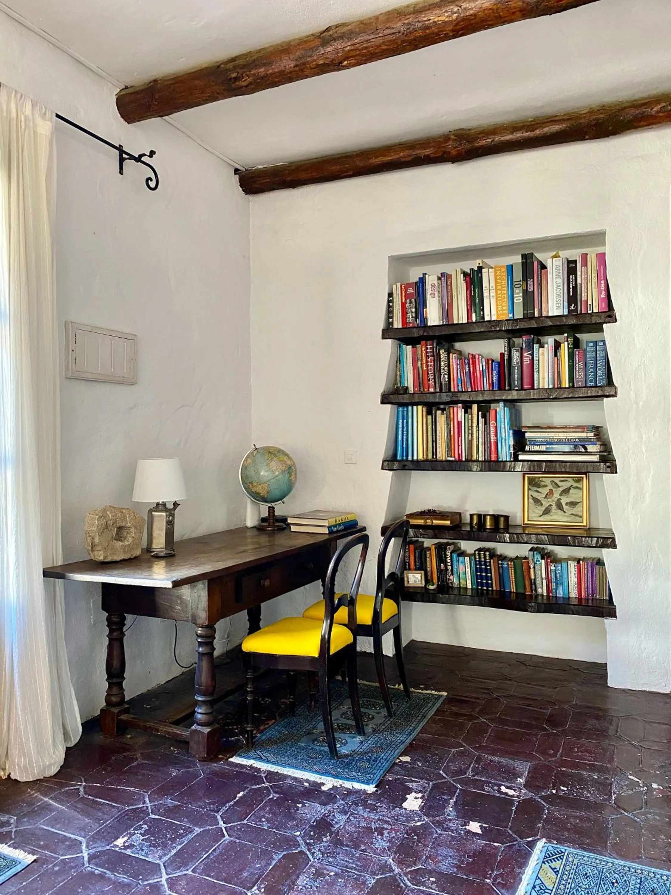 Library in El Molino Estepona