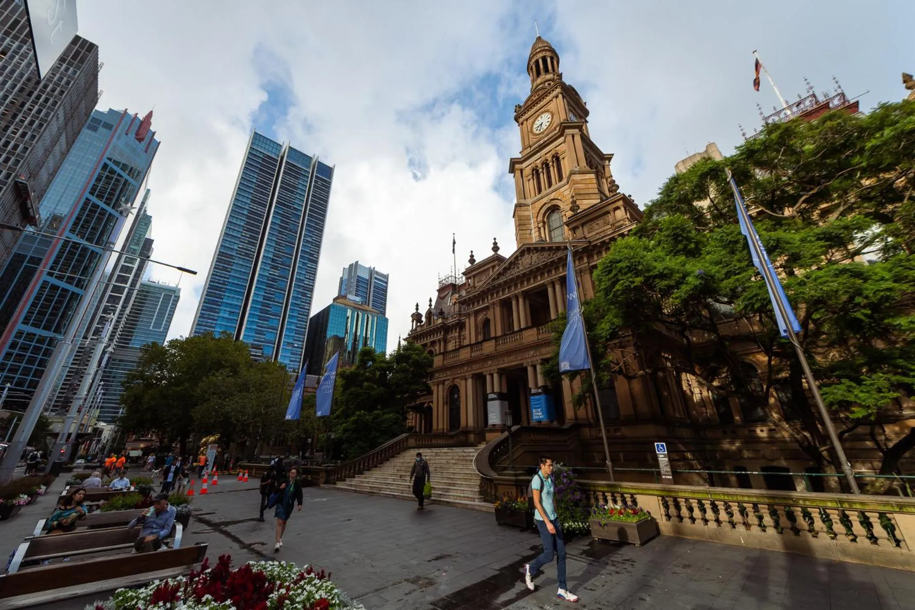 Nearby landmark in YEHS Hotel Sydney Harbour Suites