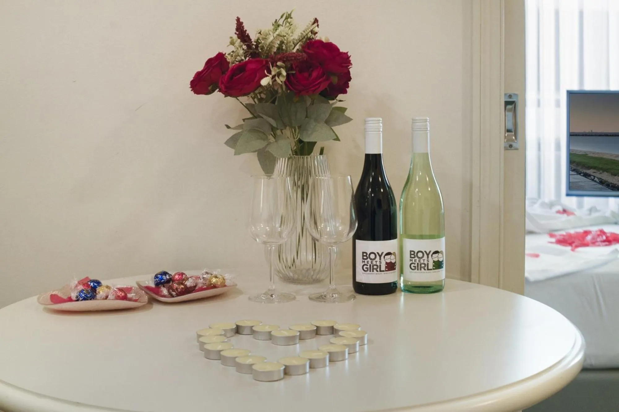 Alcoholic drinks in YEHS Hotel Sydney Harbour Suites