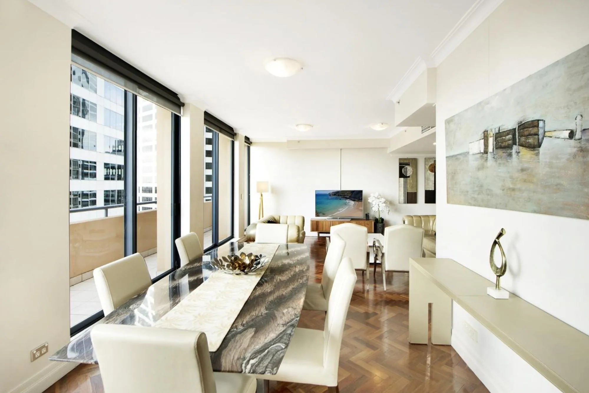 Dining area, Restaurant/Places to Eat in YEHS Hotel Sydney Harbour Suites