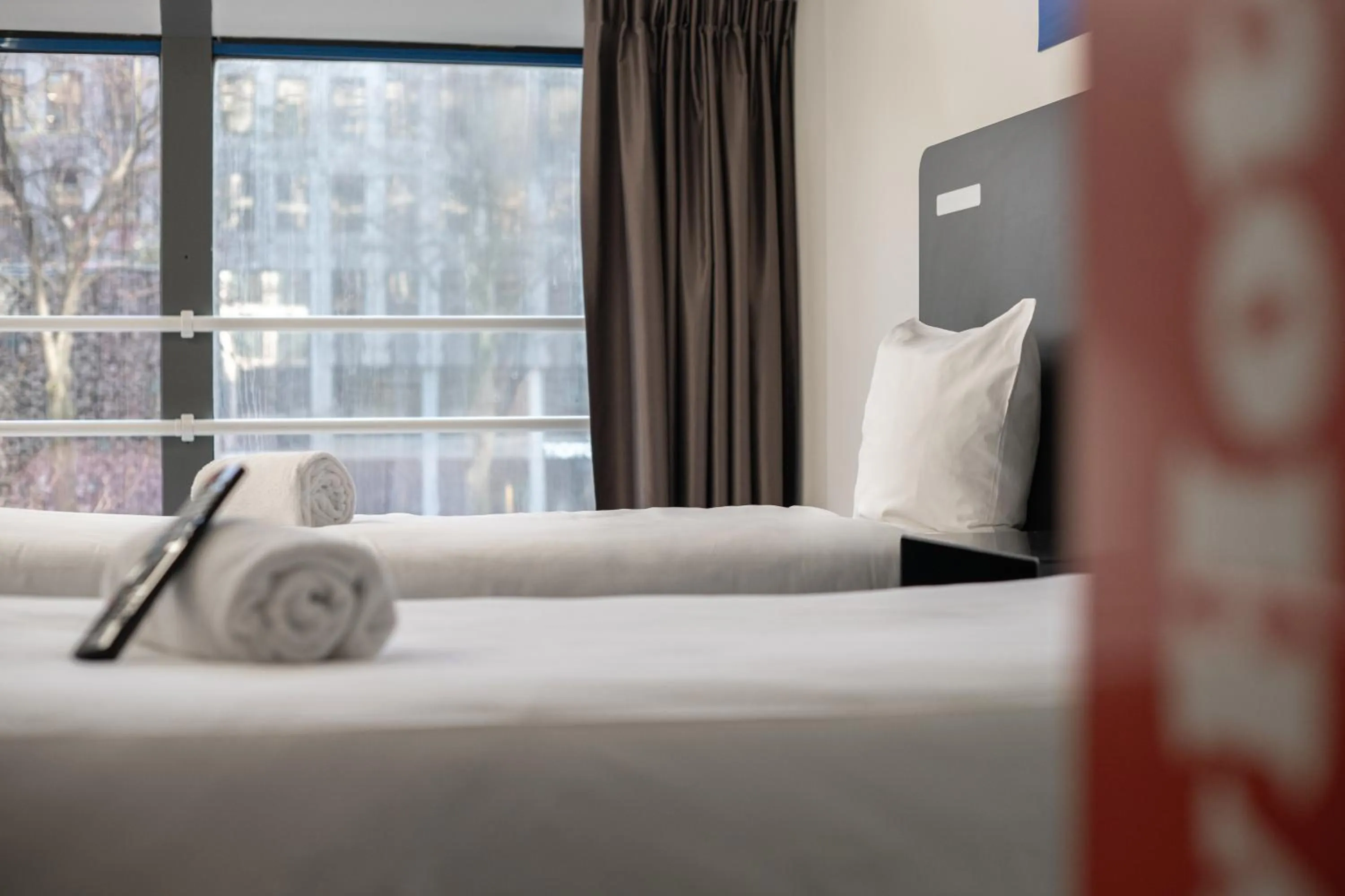 Bedroom, Bed in easyHotel Rotterdam City Centre