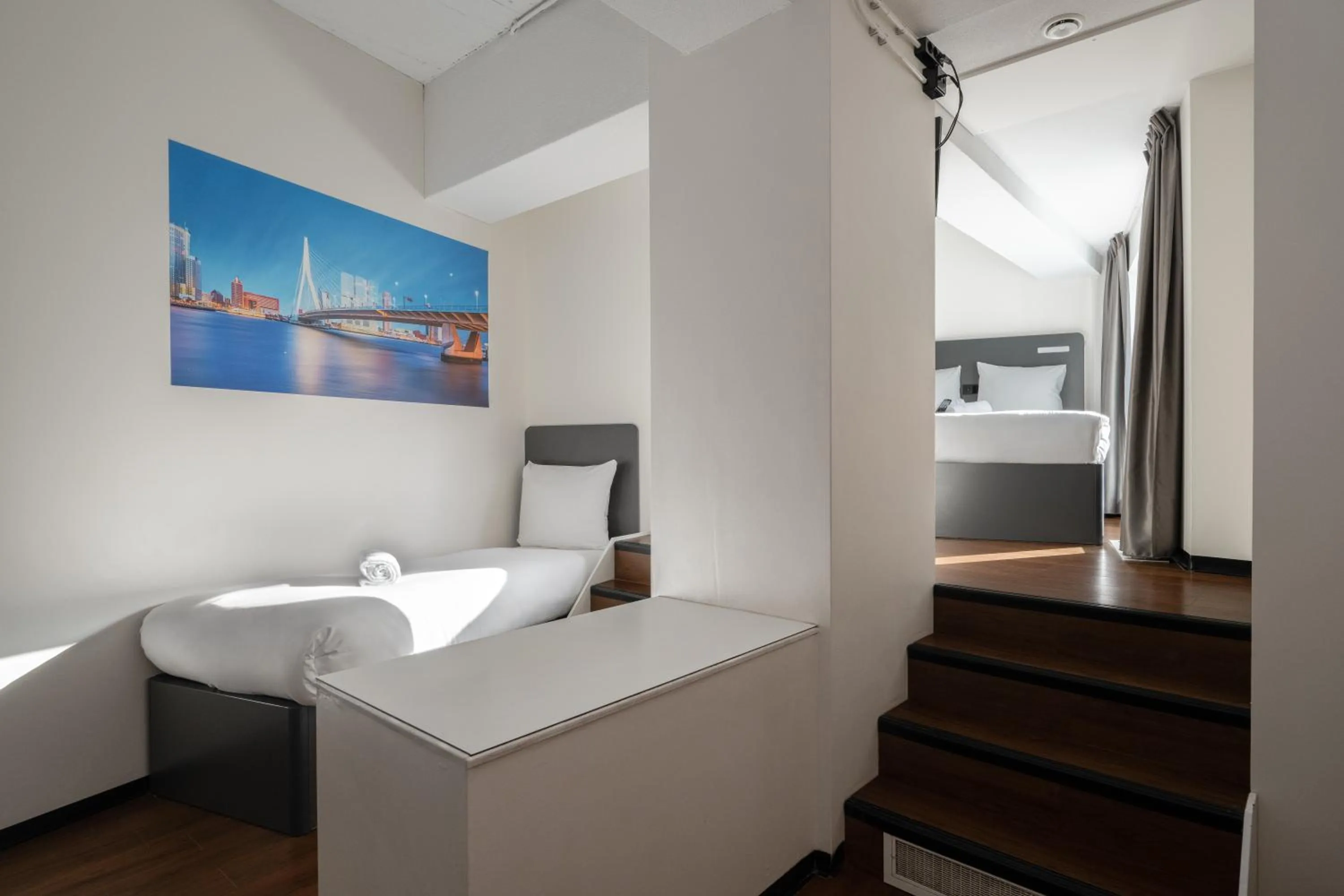 Bedroom, Bed in easyHotel Rotterdam City Centre