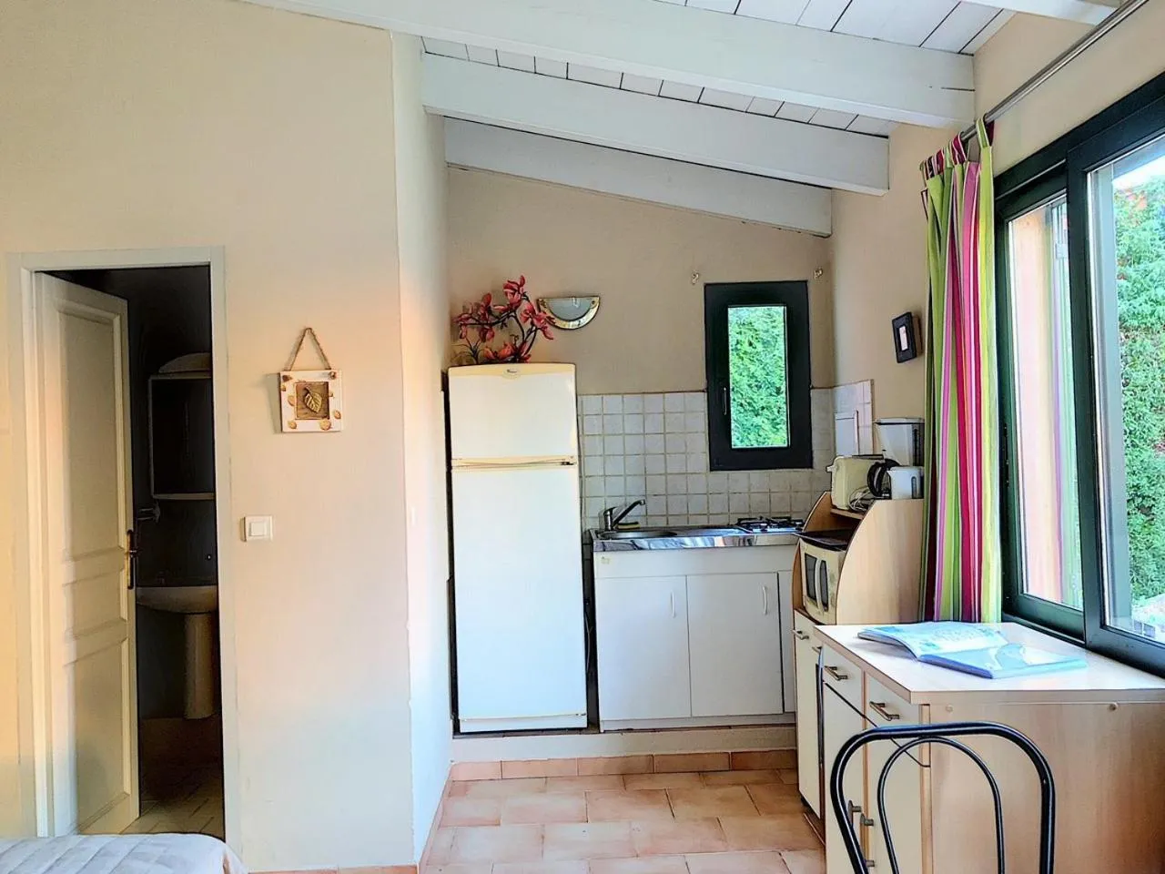 Photo of the whole room in Terracorse