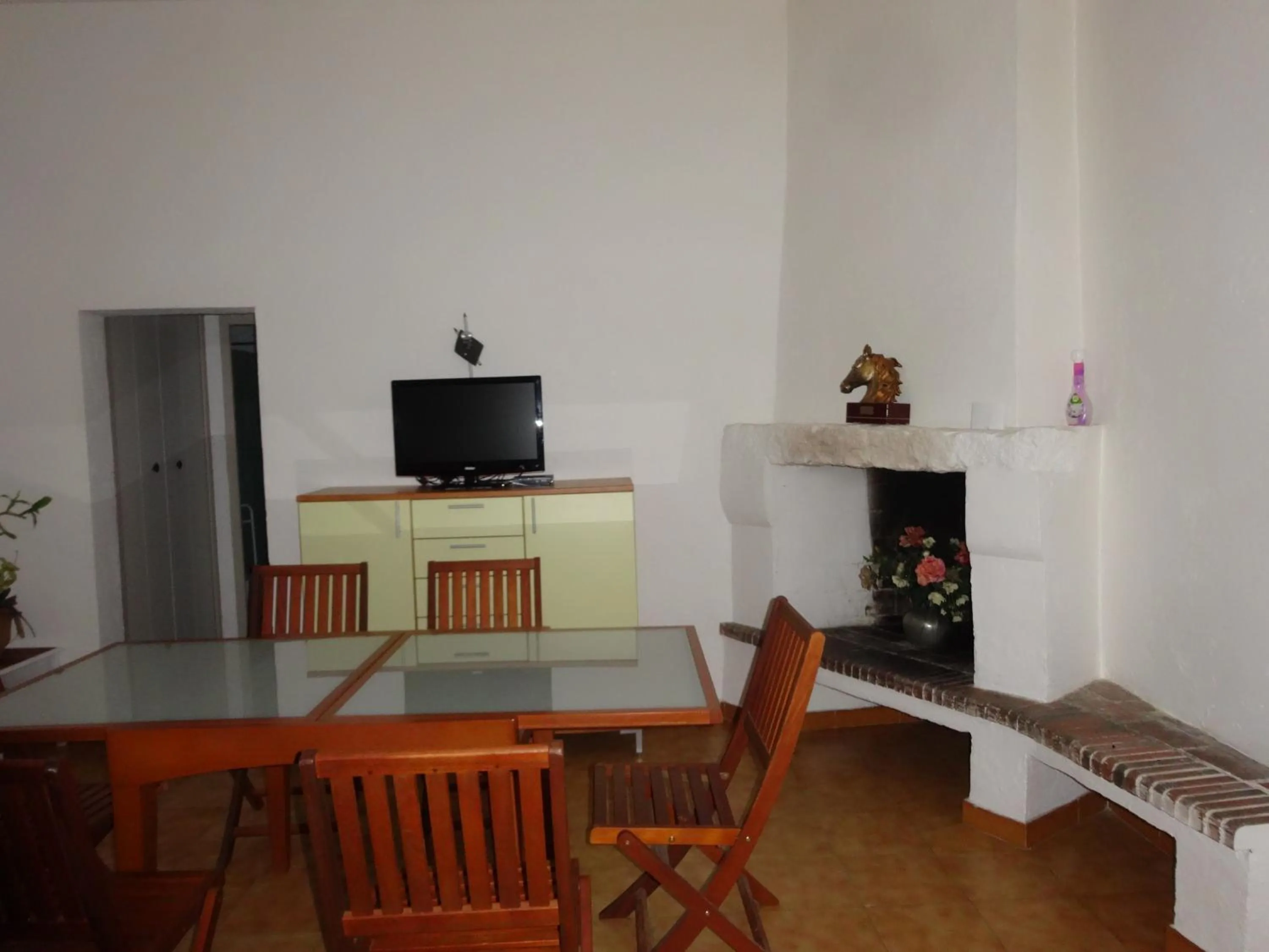 Dining area in Terracorse