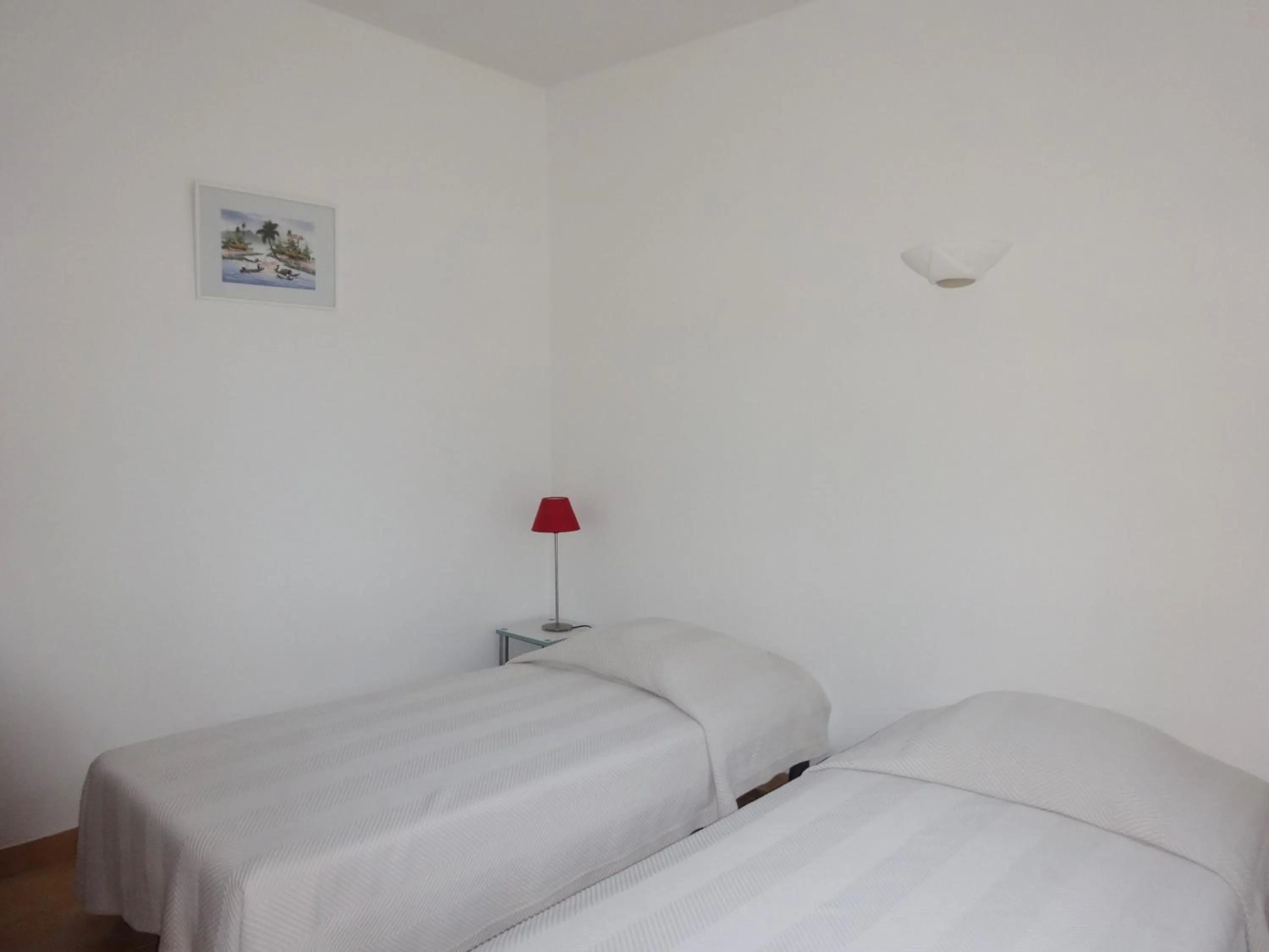 Photo of the whole room, Bed in Terracorse
